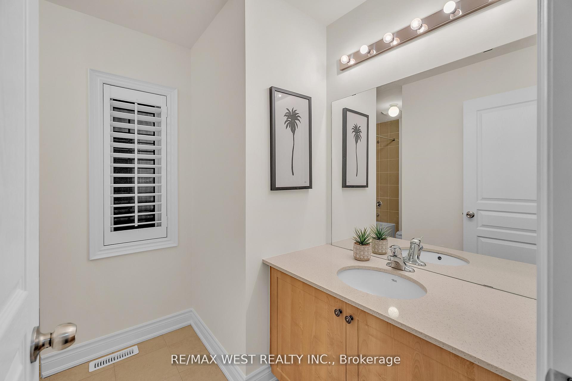 Photo 15 of 79 Algoma Drive, Vaughan, Kleinburg — HOMEH