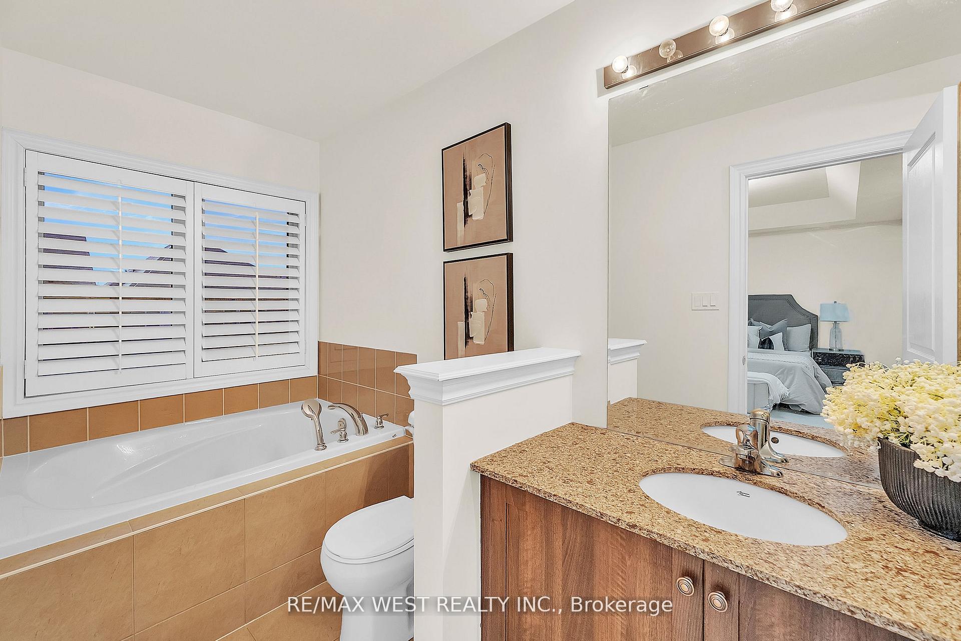 Photo 24 of 79 Algoma Drive, Vaughan, Kleinburg — HOMEH