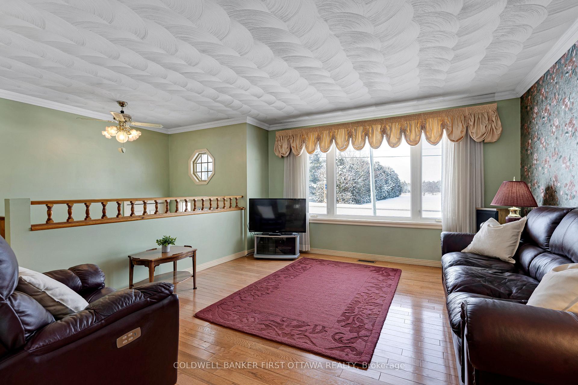 Photo 3 of 117 Perth Road, Beckwith, Beckwith Twp — HOMEH