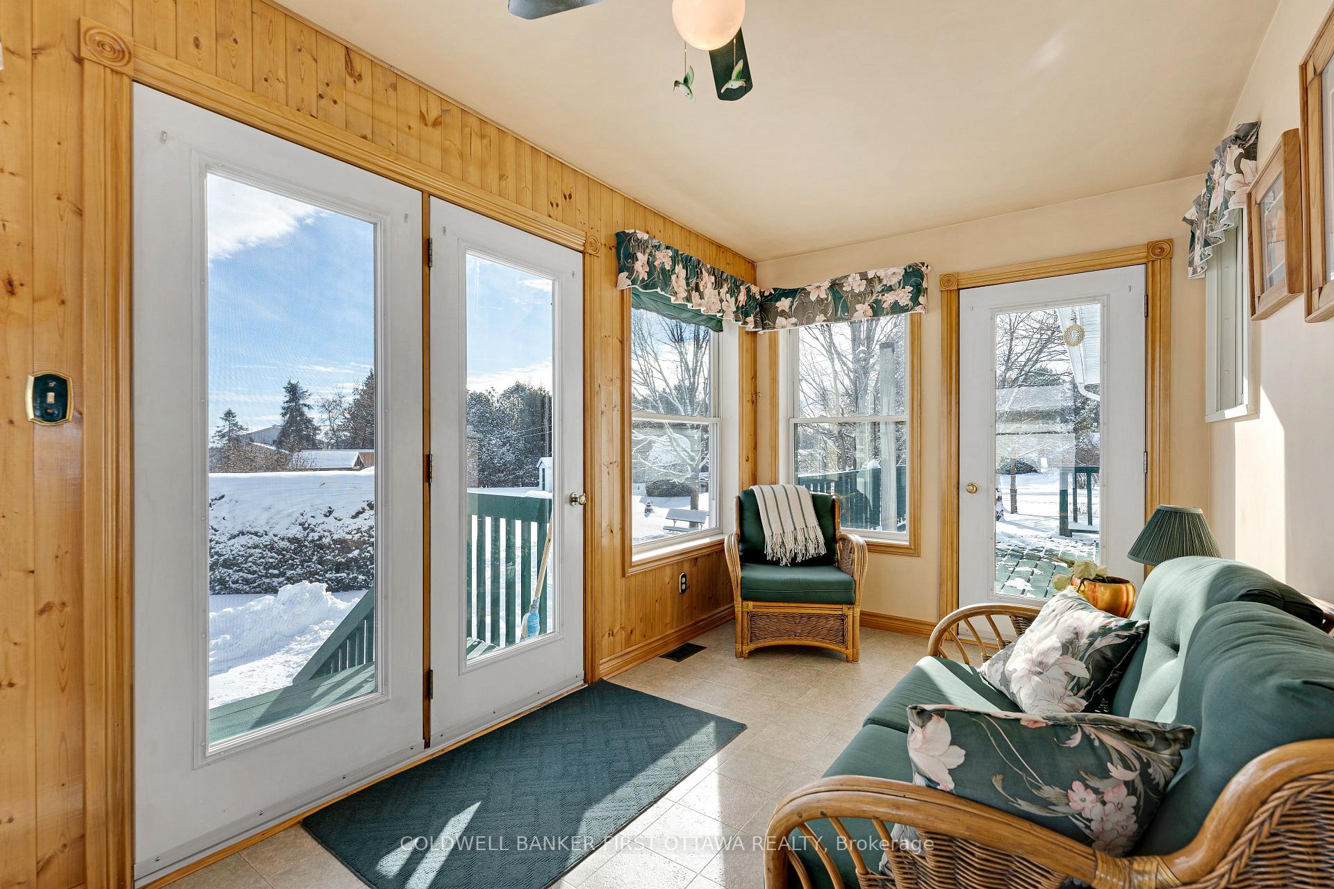 Photo 11 of 117 Perth Road, Beckwith, Beckwith Twp — HOMEH