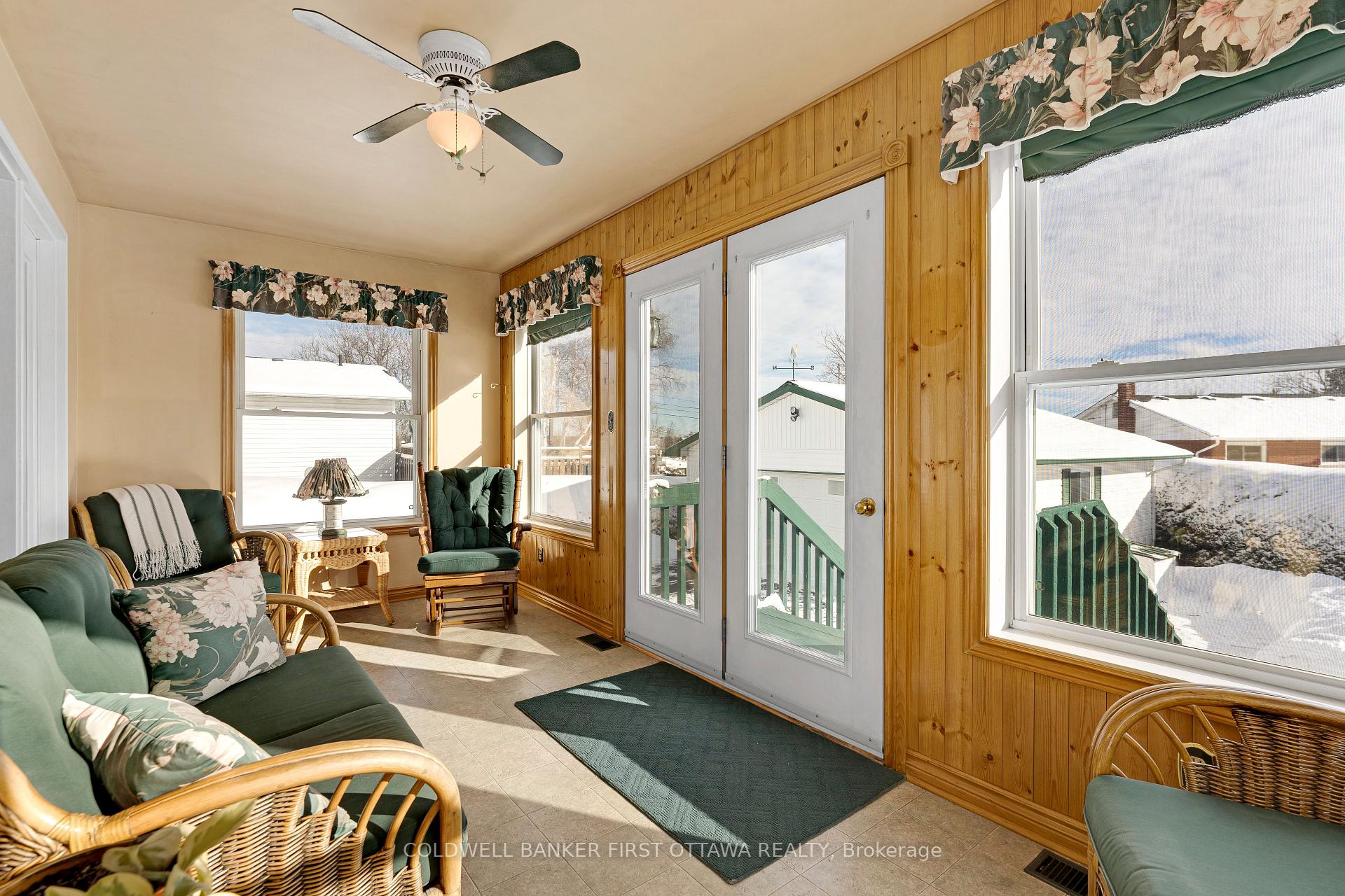 Photo 8 of 117 Perth Road, Beckwith, Beckwith Twp — HOMEH