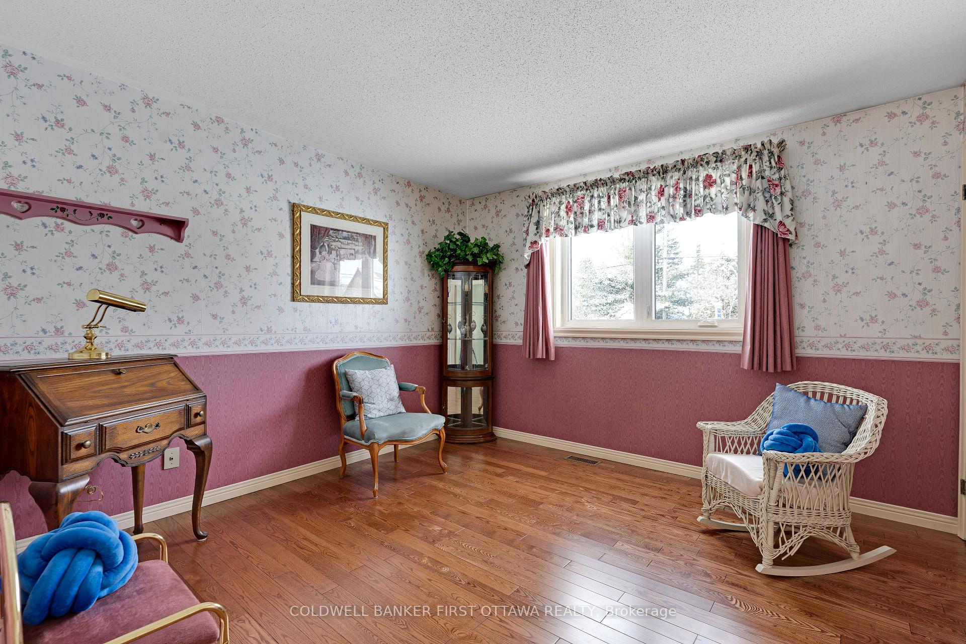 Photo 14 of 117 Perth Road, Beckwith, Beckwith Twp — HOMEH
