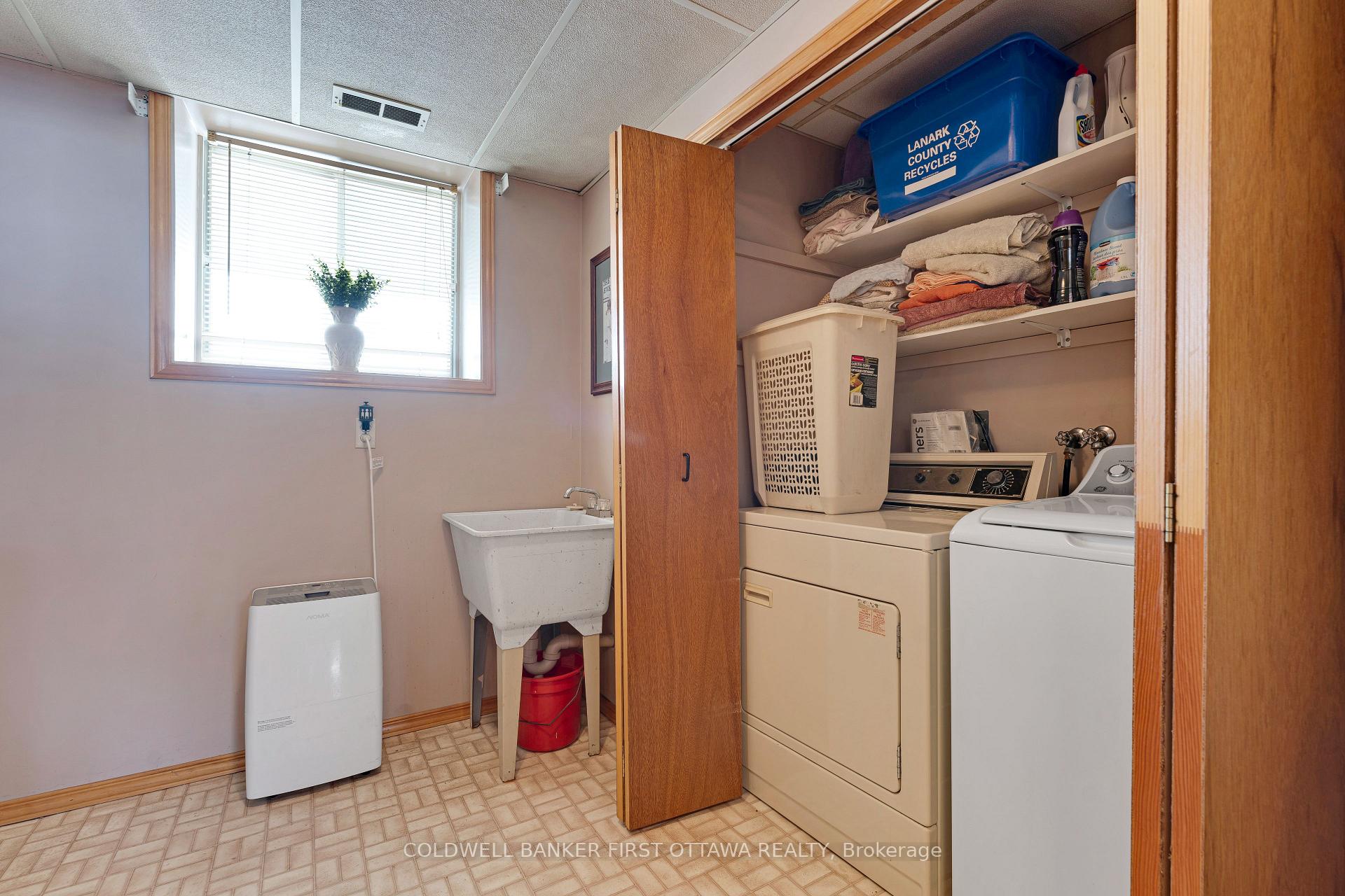 Photo 21 of 117 Perth Road, Beckwith, Beckwith Twp — HOMEH