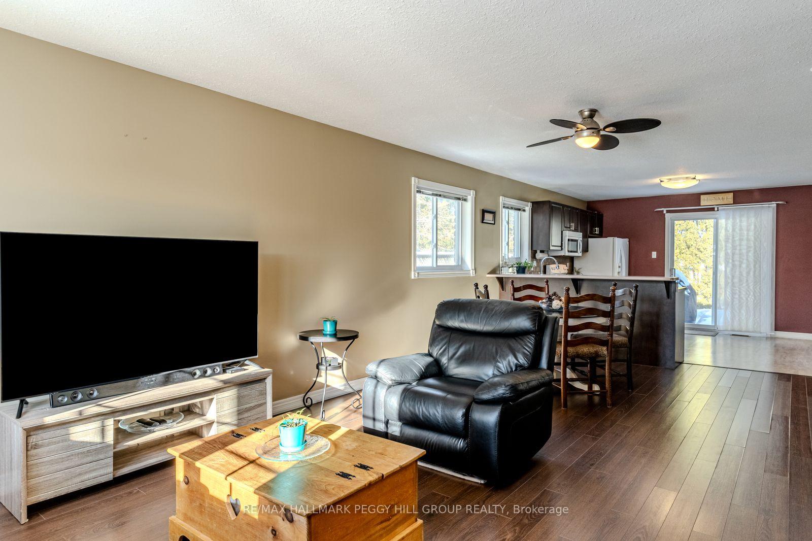 Photo 2 of 172 Sundew Drive, Barrie, Holly — HOMEH