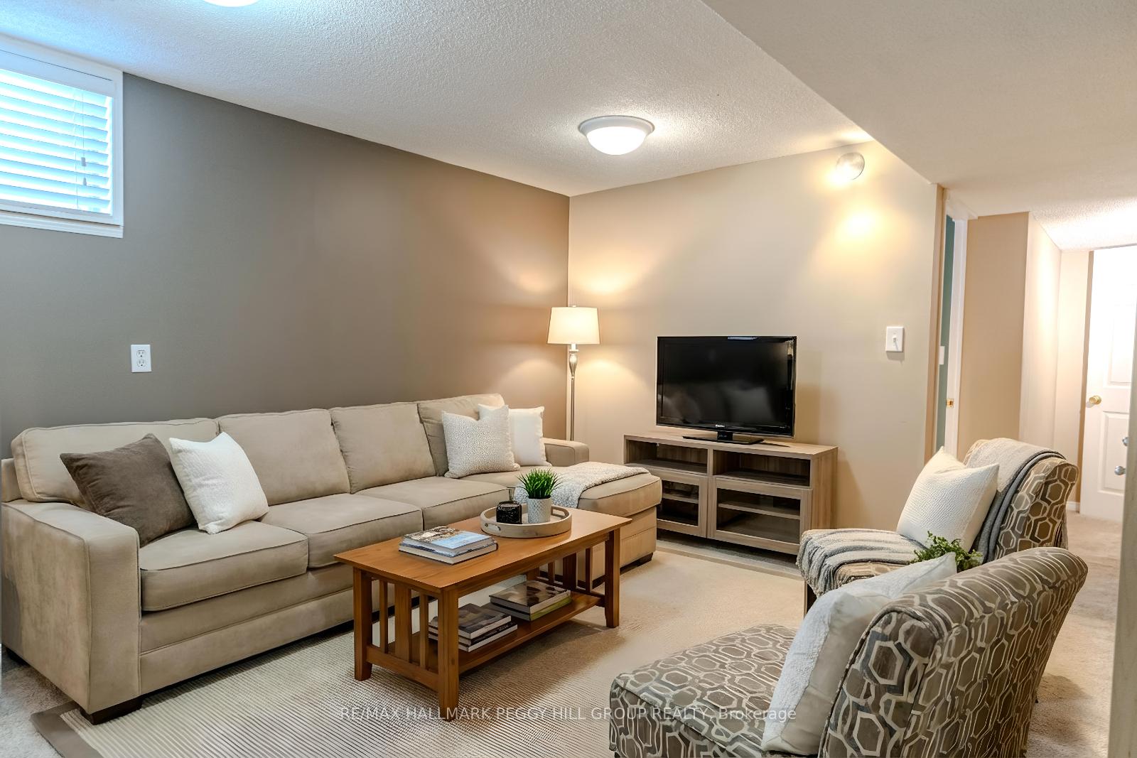 Photo 7 of 172 Sundew Drive, Barrie, Holly — HOMEH