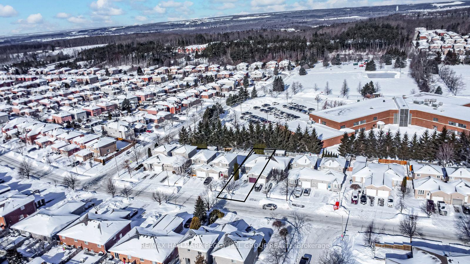 Photo 12 of 172 Sundew Drive, Barrie, Holly — HOMEH