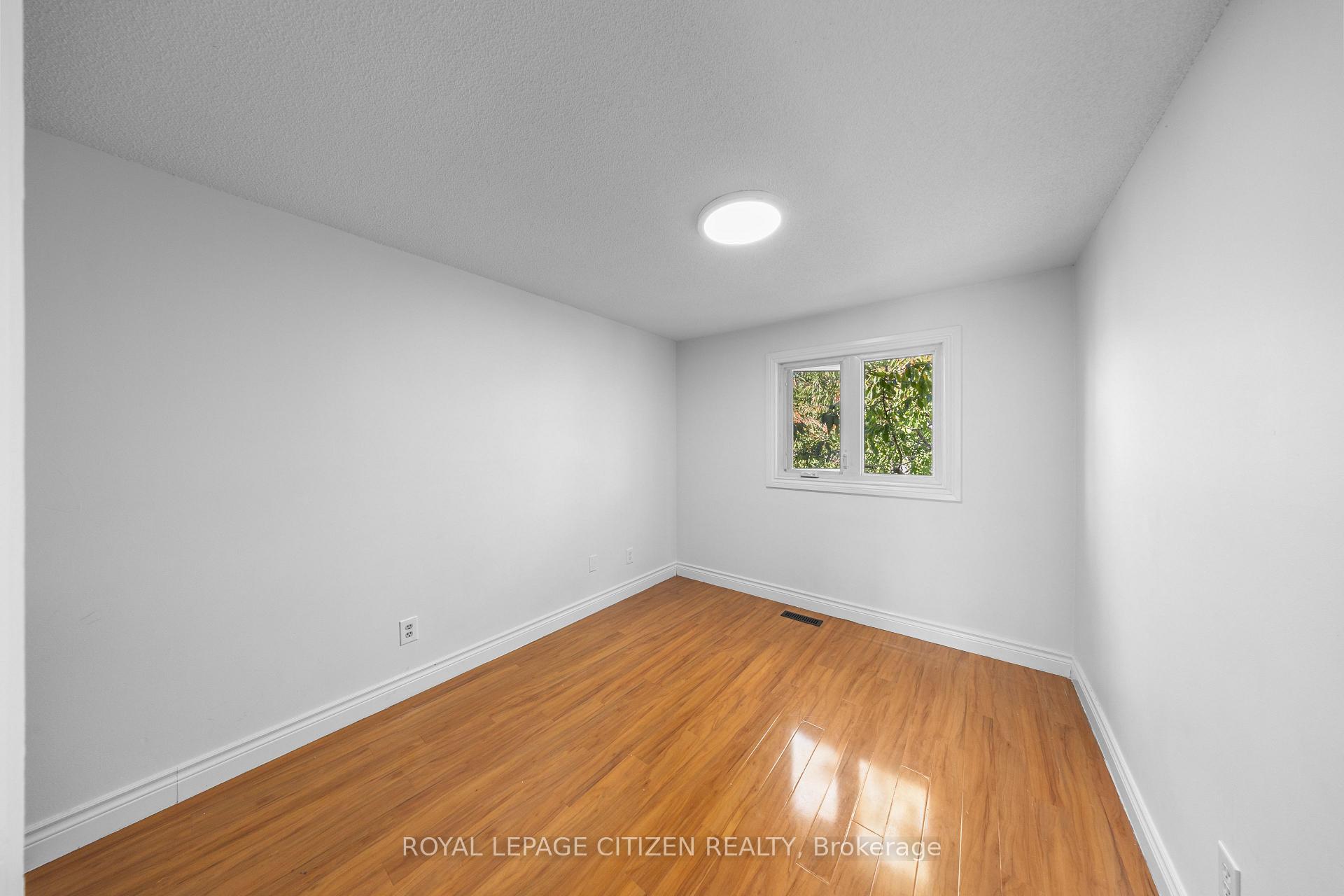 Photo 6 of 116 Ducatel Crescent, Ajax, Central — HOMEH