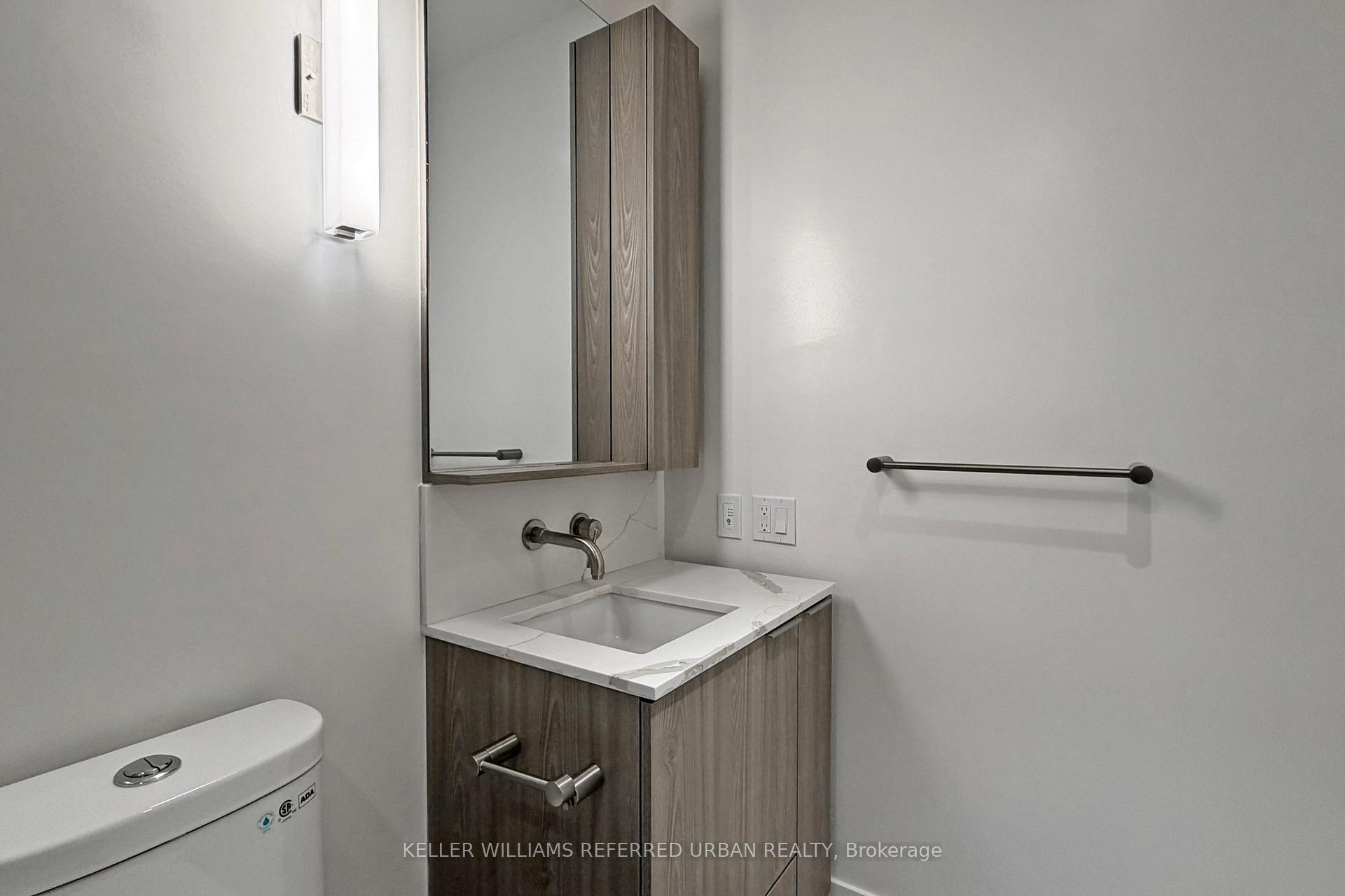 Photo 22 of Unit 2407S, 110 Broadway Avenue, Toronto, Mount Pleasant West — HOMEH