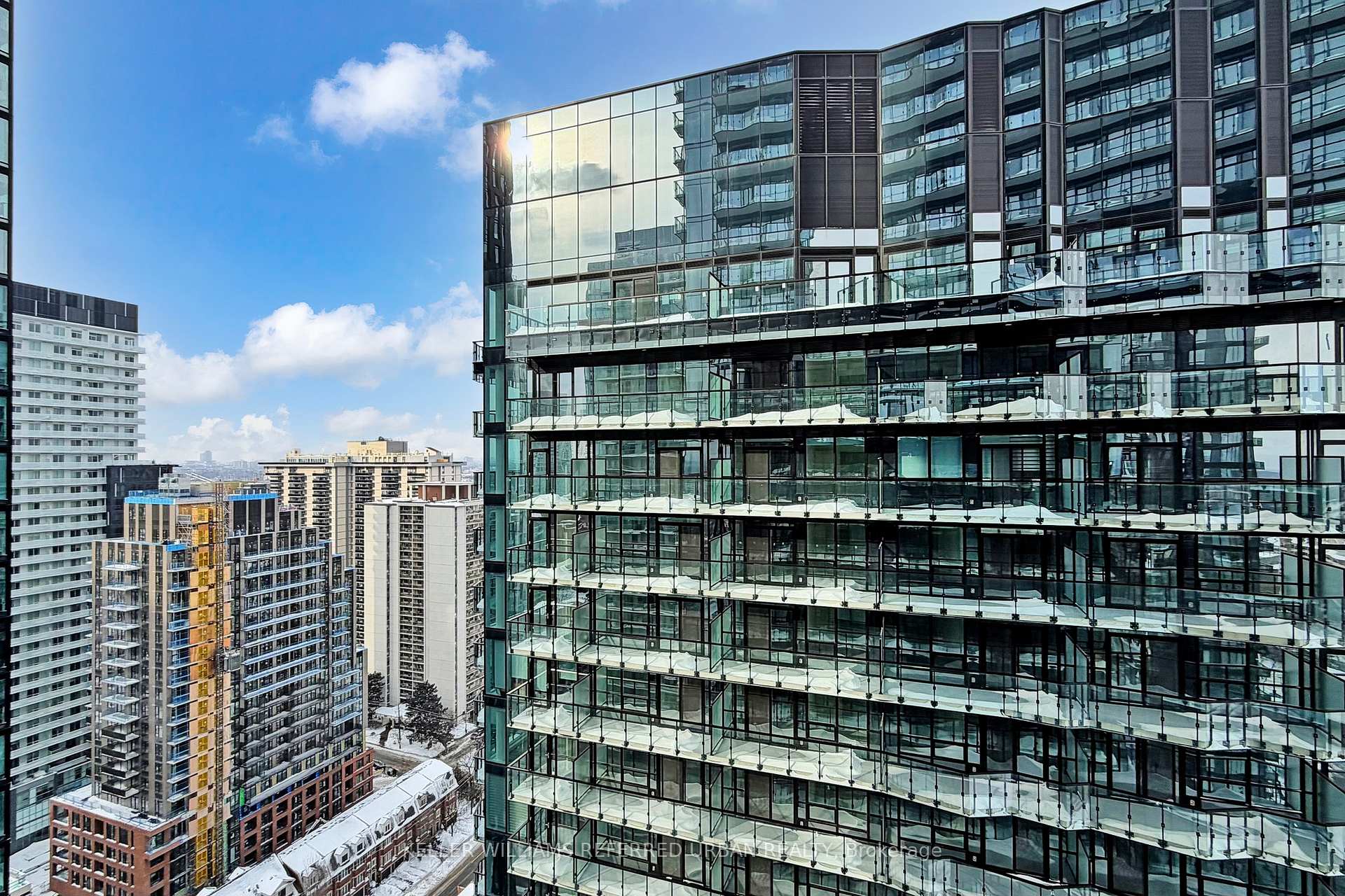 Photo 31 of Unit 2407S, 110 Broadway Avenue, Toronto, Mount Pleasant West — HOMEH