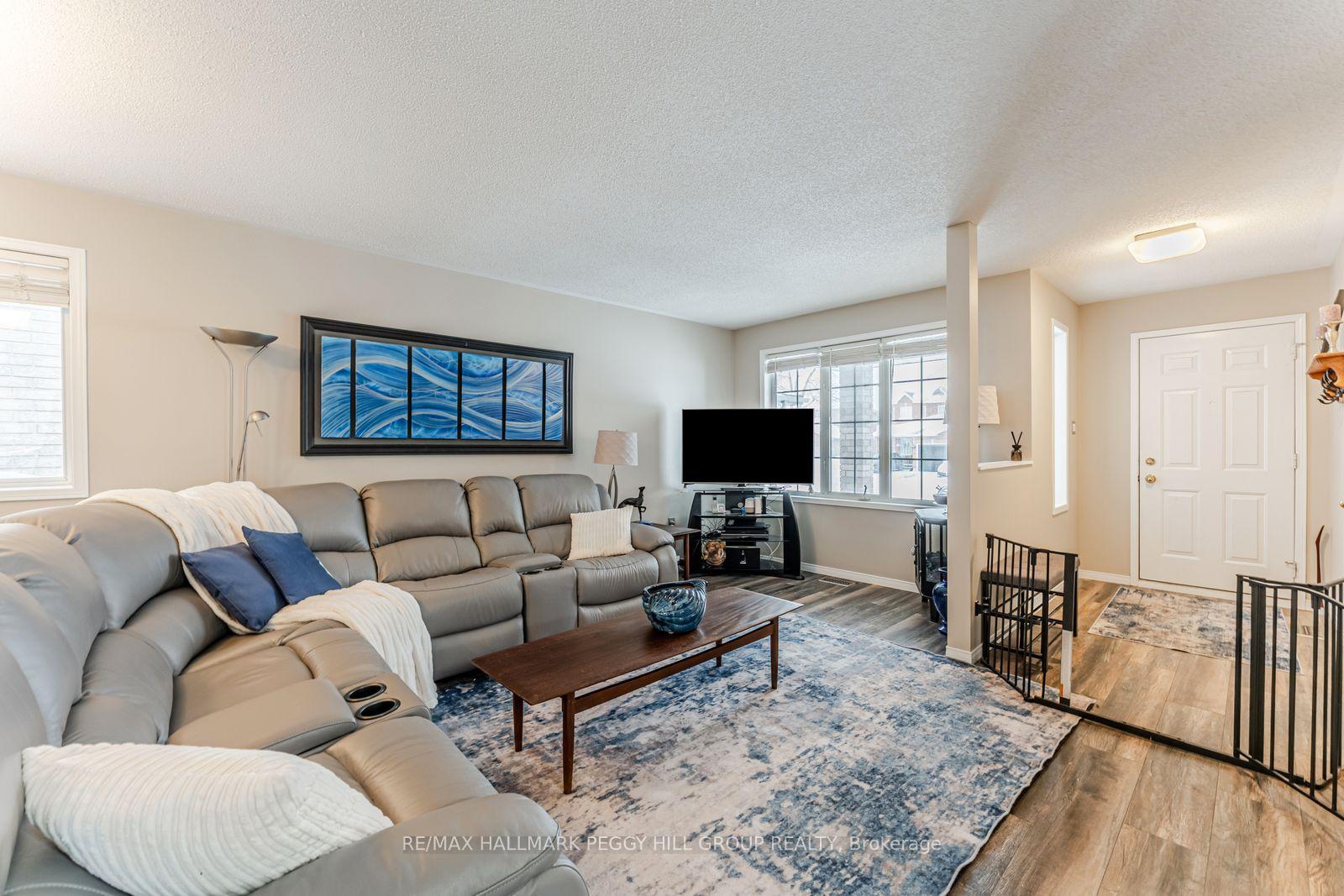 Photo 2 of 53 Butternut Drive, Barrie, Holly — HOMEH
