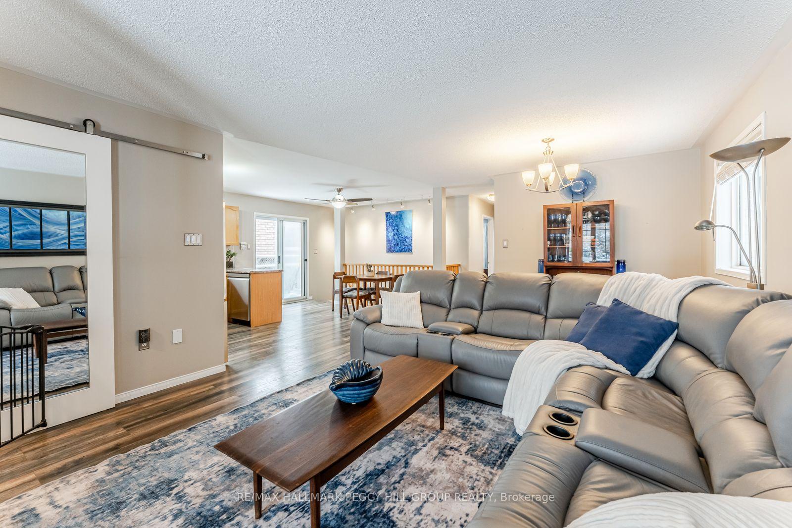 Photo 3 of 53 Butternut Drive, Barrie, Holly — HOMEH