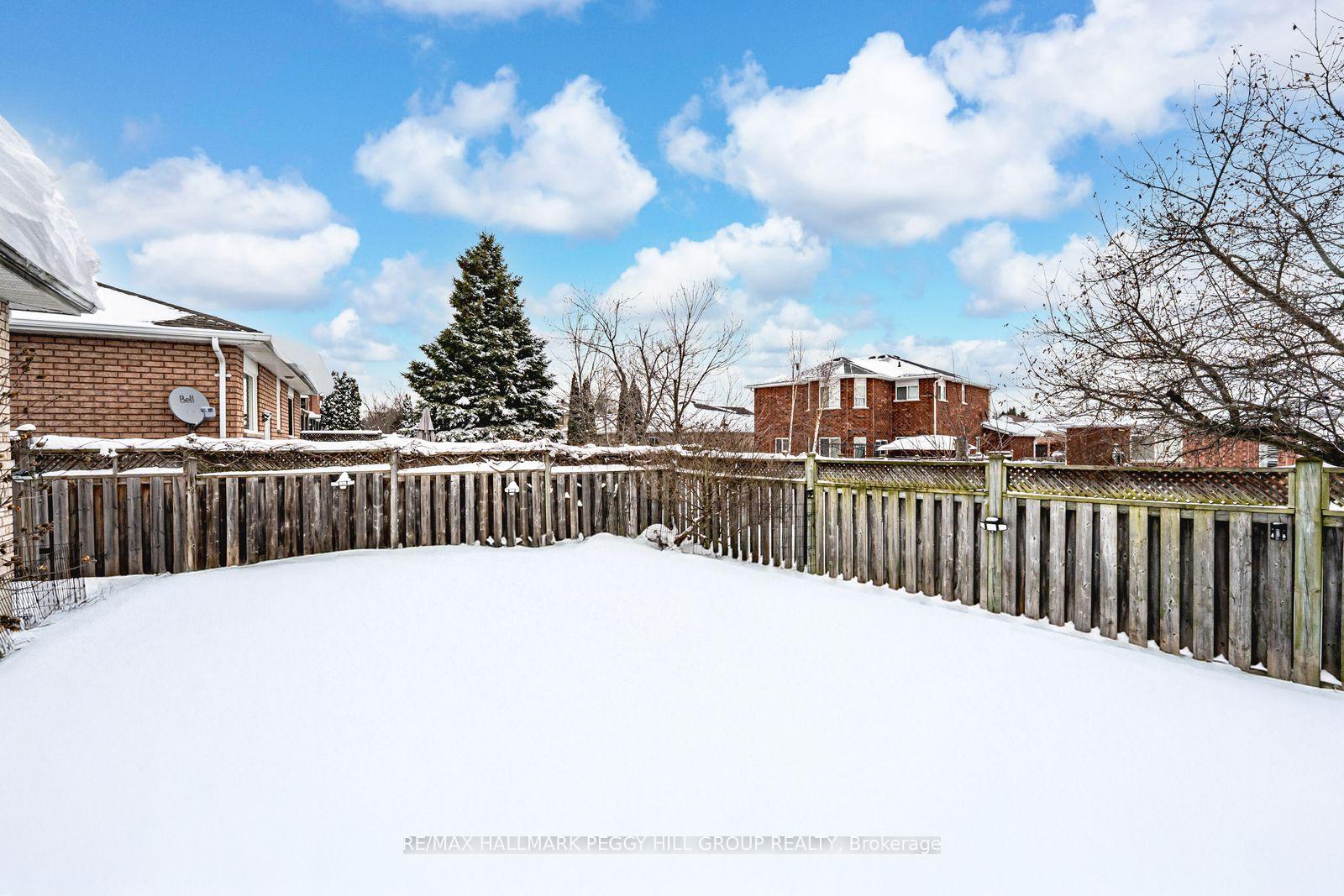 Photo 16 of 53 Butternut Drive, Barrie, Holly — HOMEH