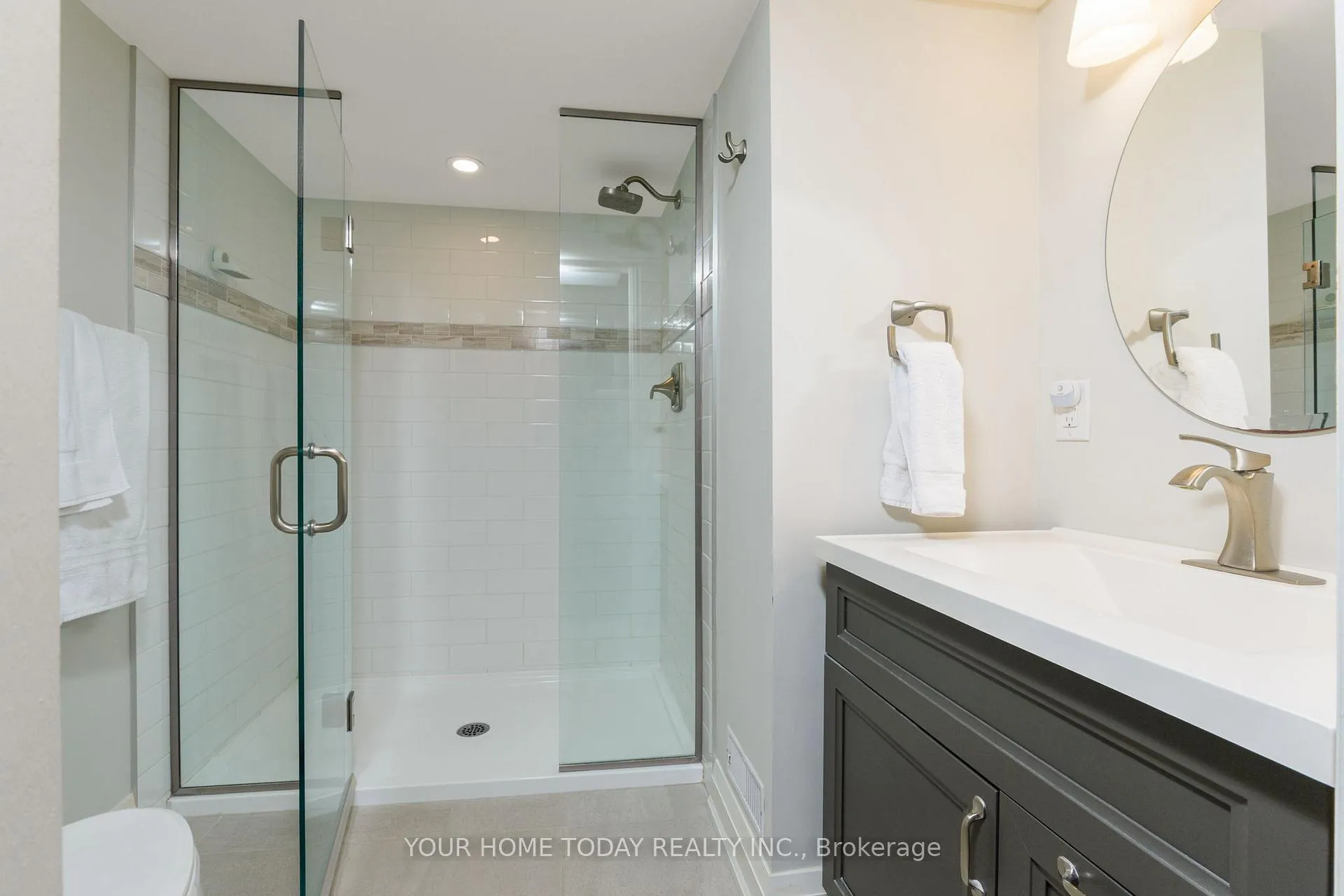 Photo 31 of 260 Delrex Boulevard, Halton Hills, Georgetown — HOMEH