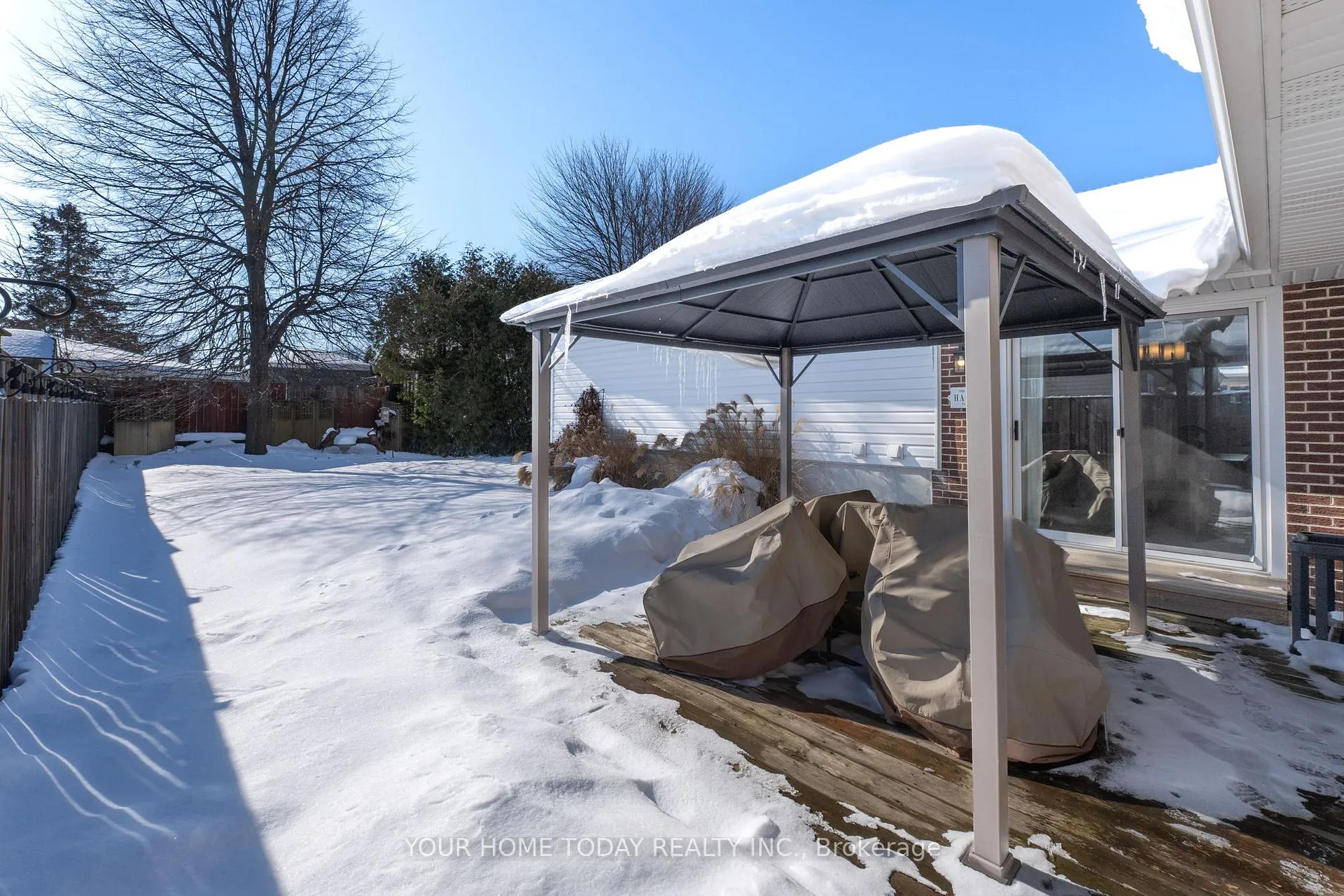 Photo 36 of 260 Delrex Boulevard, Halton Hills, Georgetown — HOMEH
