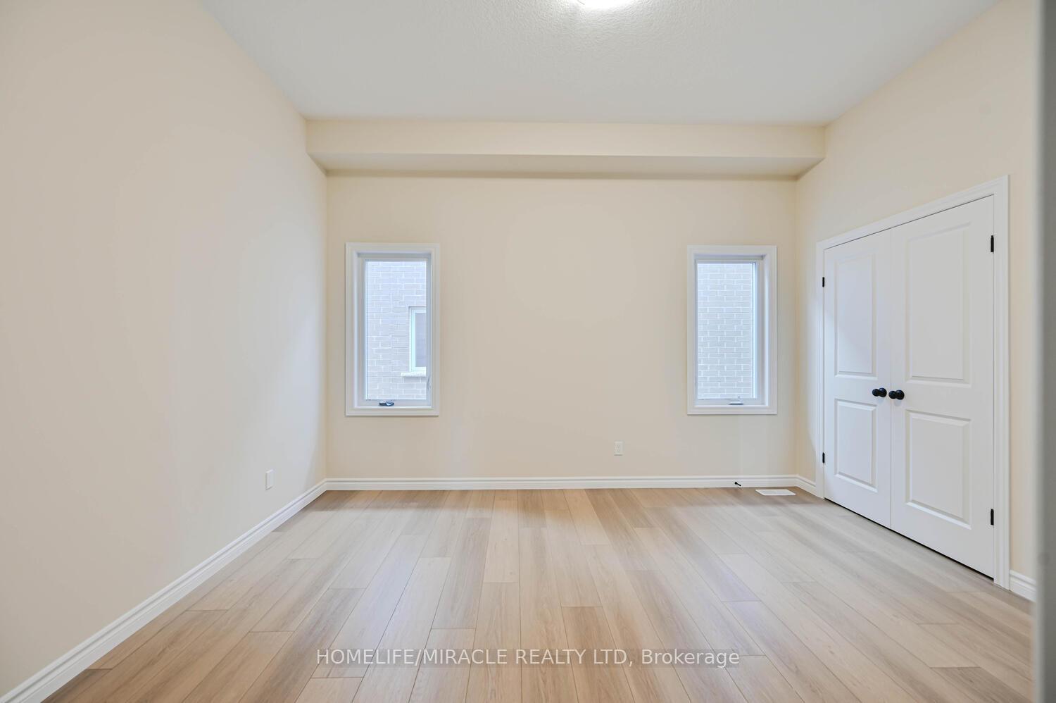 Photo 8 of 16 Munn Crescent, Brant, Paris — HOMEH