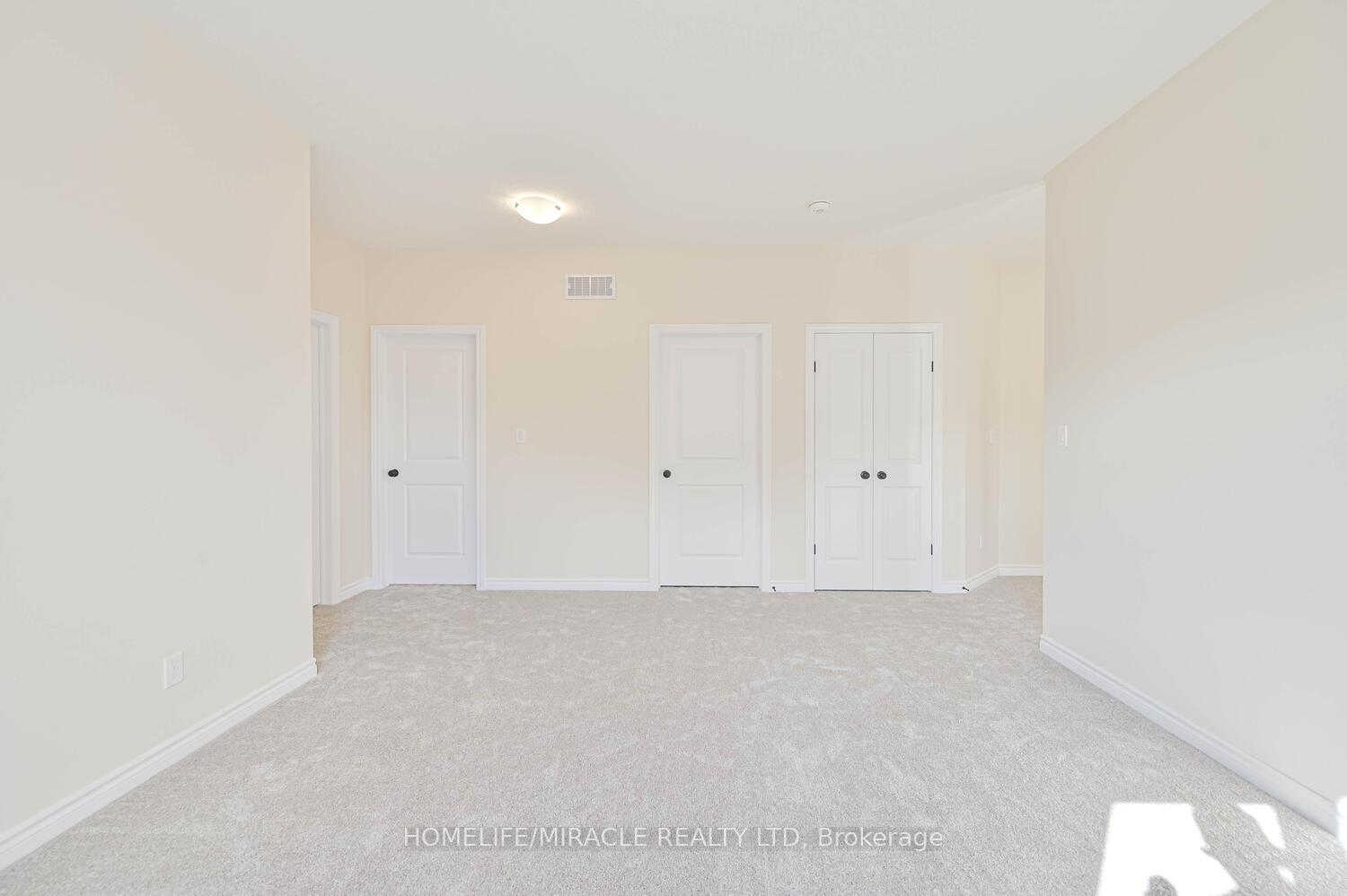 Photo 32 of 16 Munn Crescent, Brant, Paris — HOMEH