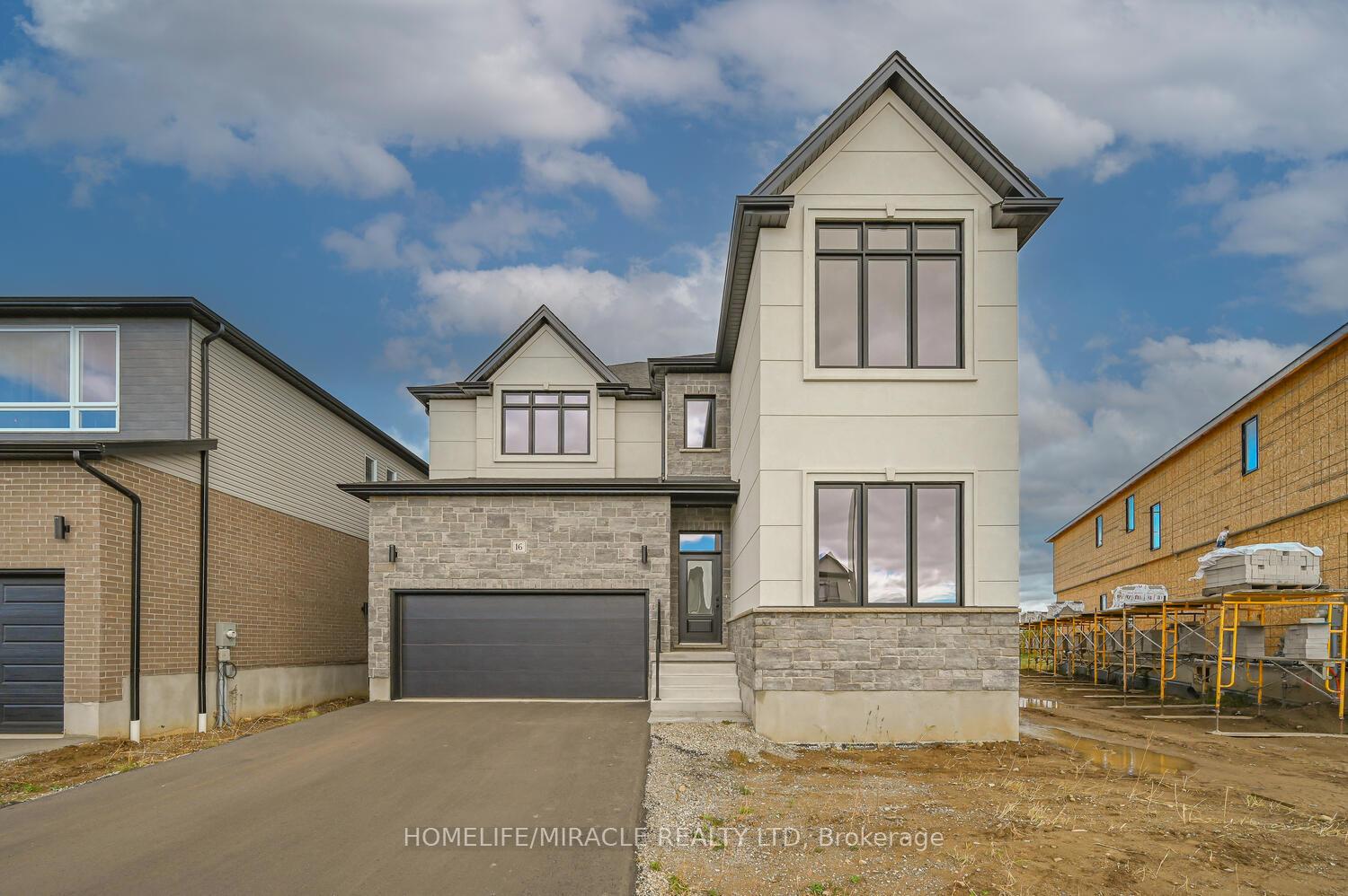Photo 49 of 16 Munn Crescent, Brant, Paris — HOMEH