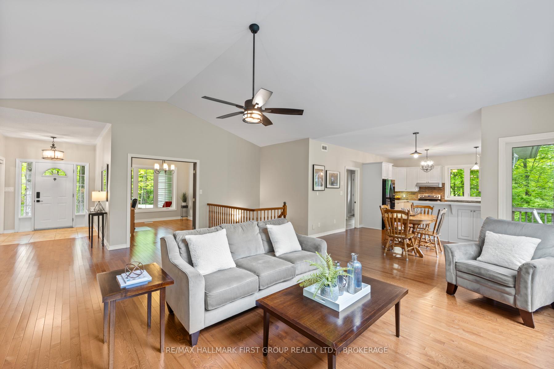 Photo 11 of 3895 Stone Point Drive, Frontenac, Frontenac South — HOMEH