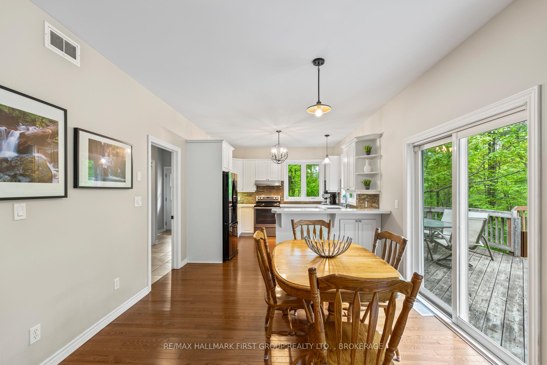 Photo 13 of 3895 Stone Point Drive, Frontenac, Frontenac South — HOMEH