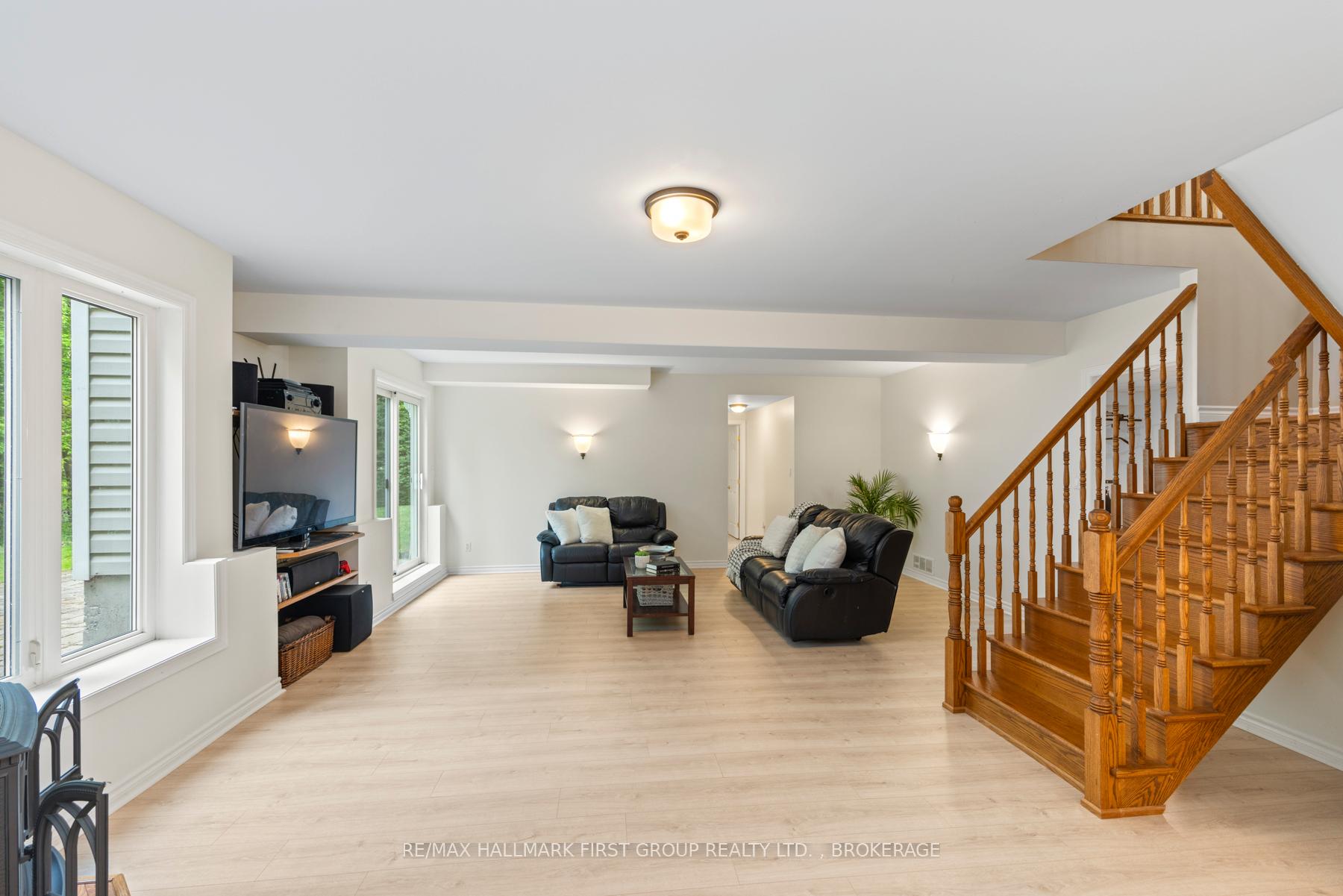 Photo 27 of 3895 Stone Point Drive, Frontenac, Frontenac South — HOMEH