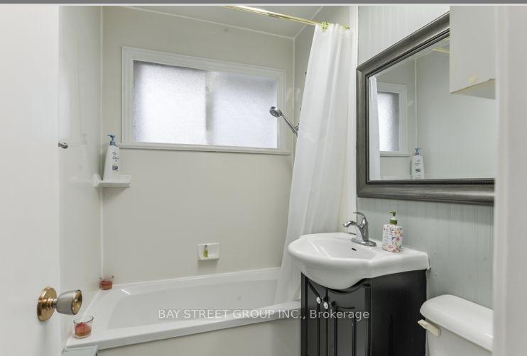 Photo 9 of Unit Main, 30 Ivordale Crescent, Scarborough, Wexford-Maryvale — HOMEH
