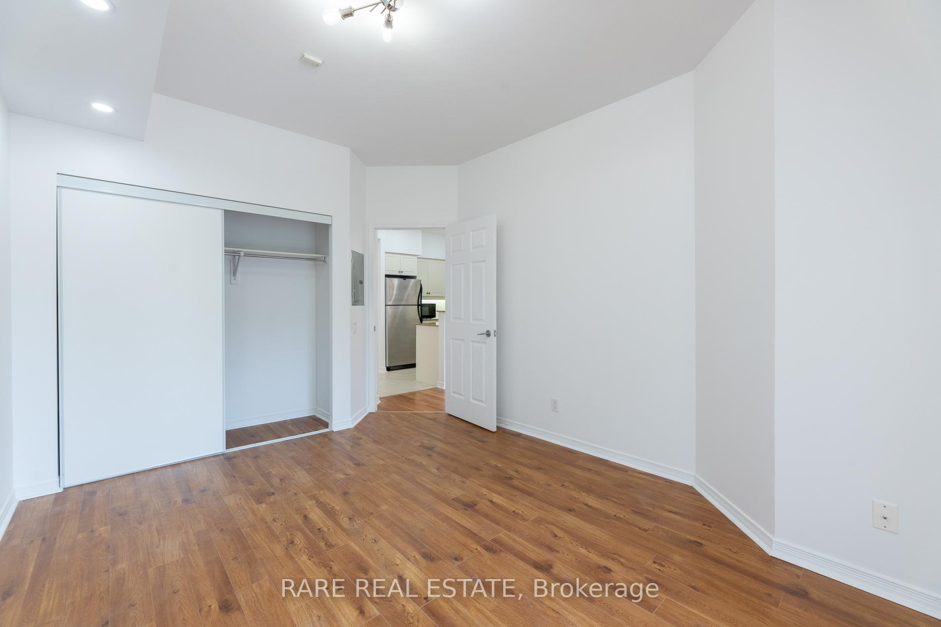 Photo 6 of Unit 214, 451 Rosewell Avenue, Toronto, Lawrence Park South — HOMEH