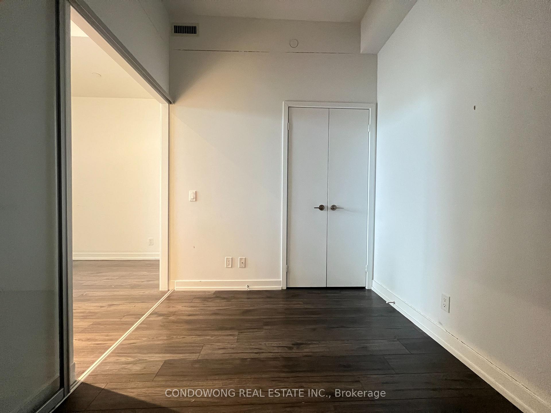 Photo 13 of Unit 401, 33 Helendale Avenue, Toronto, Yonge-Eglinton — HOMEH