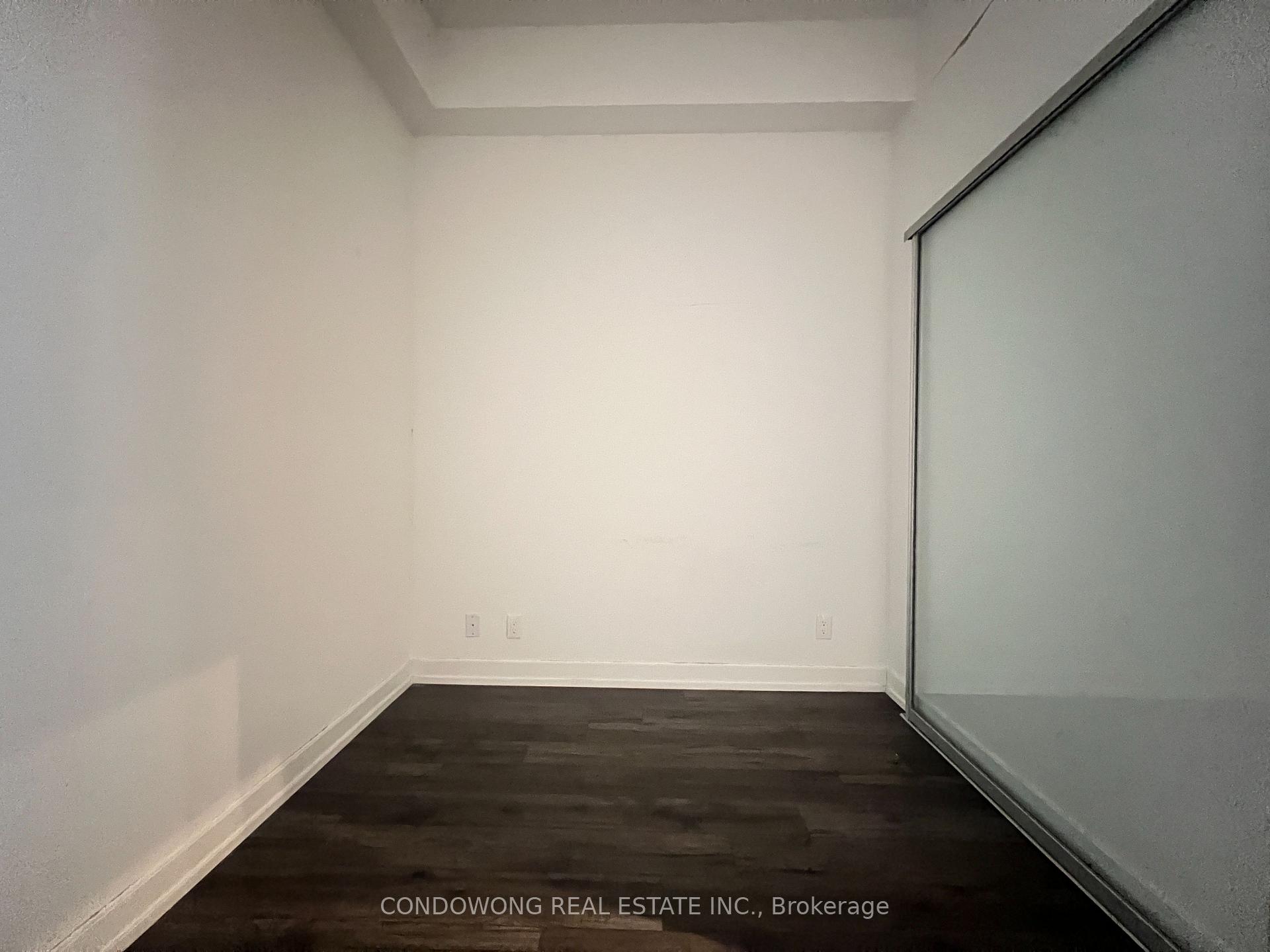 Photo 4 of Unit 401, 33 Helendale Avenue, Toronto, Yonge-Eglinton — HOMEH