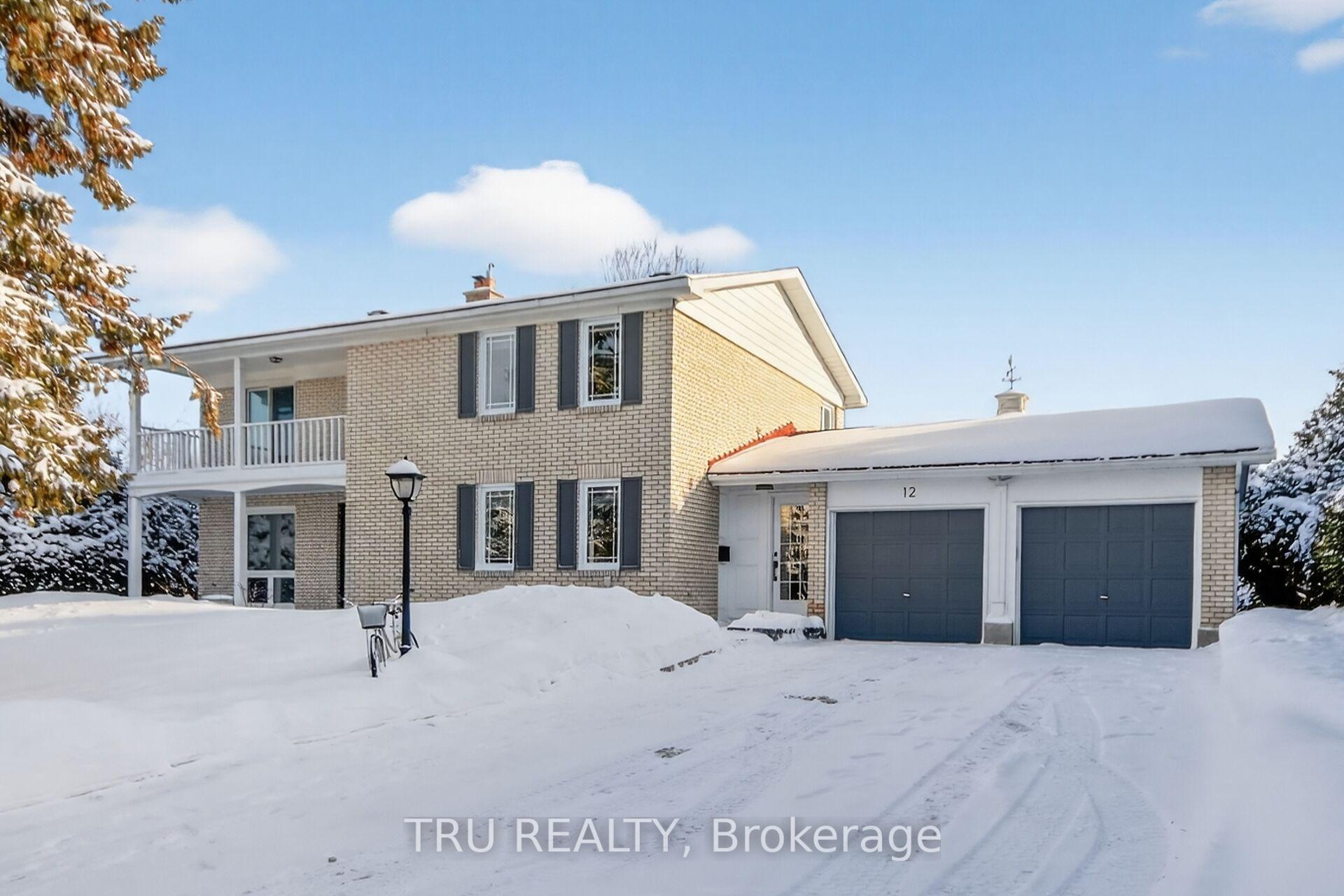 Photo 1 of 12 Apache Crescent, Ottawa, City View/Skyline/Fisher Heights/Parkwood Hills — HOMEH