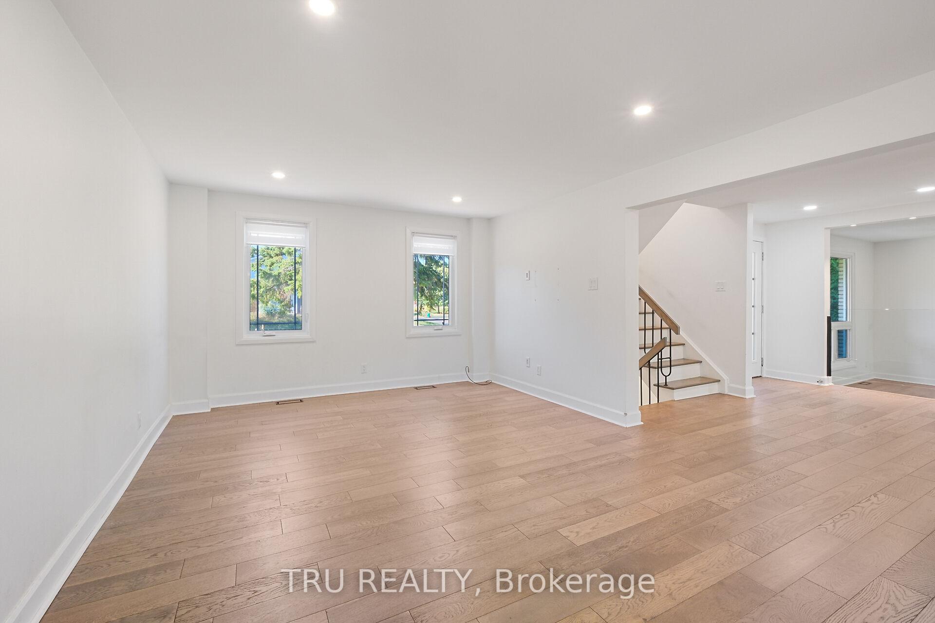 Photo 18 of 12 Apache Crescent, Ottawa, City View/Skyline/Fisher Heights/Parkwood Hills — HOMEH