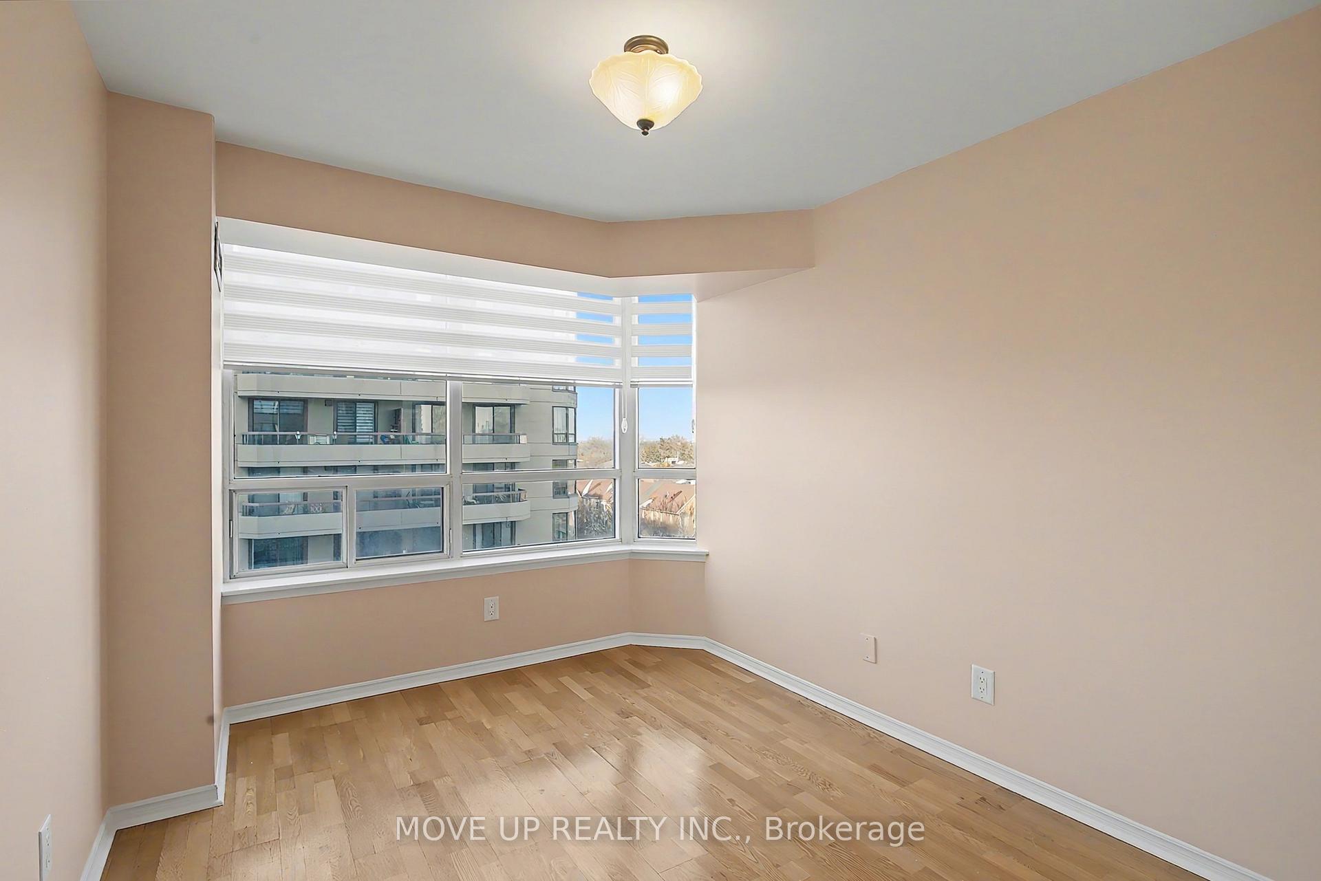 Photo 17 of Unit 810, 91 Townsgate Drive, Vaughan, Crestwood-Springfarm-Yorkhill — HOMEH