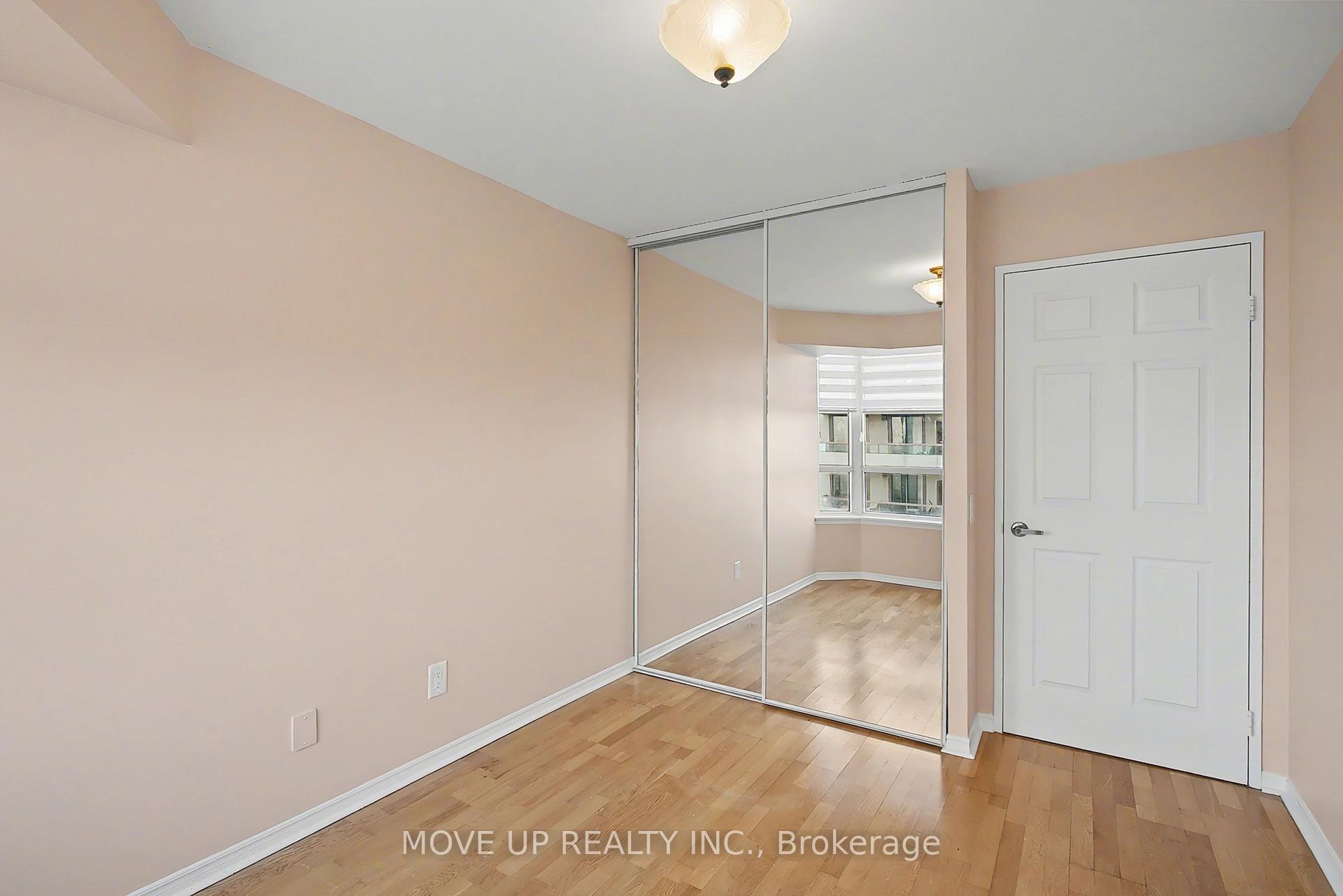 Photo 20 of Unit 810, 91 Townsgate Drive, Vaughan, Crestwood-Springfarm-Yorkhill — HOMEH