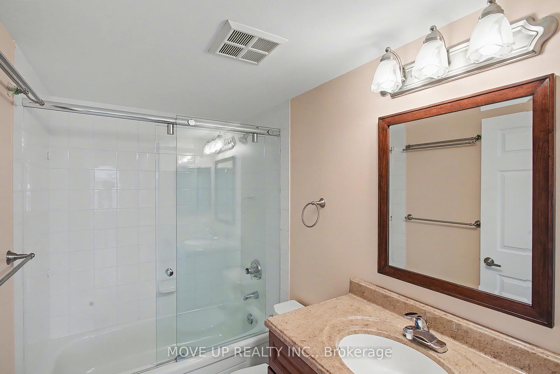 Photo 22 of Unit 810, 91 Townsgate Drive, Vaughan, Crestwood-Springfarm-Yorkhill — HOMEH