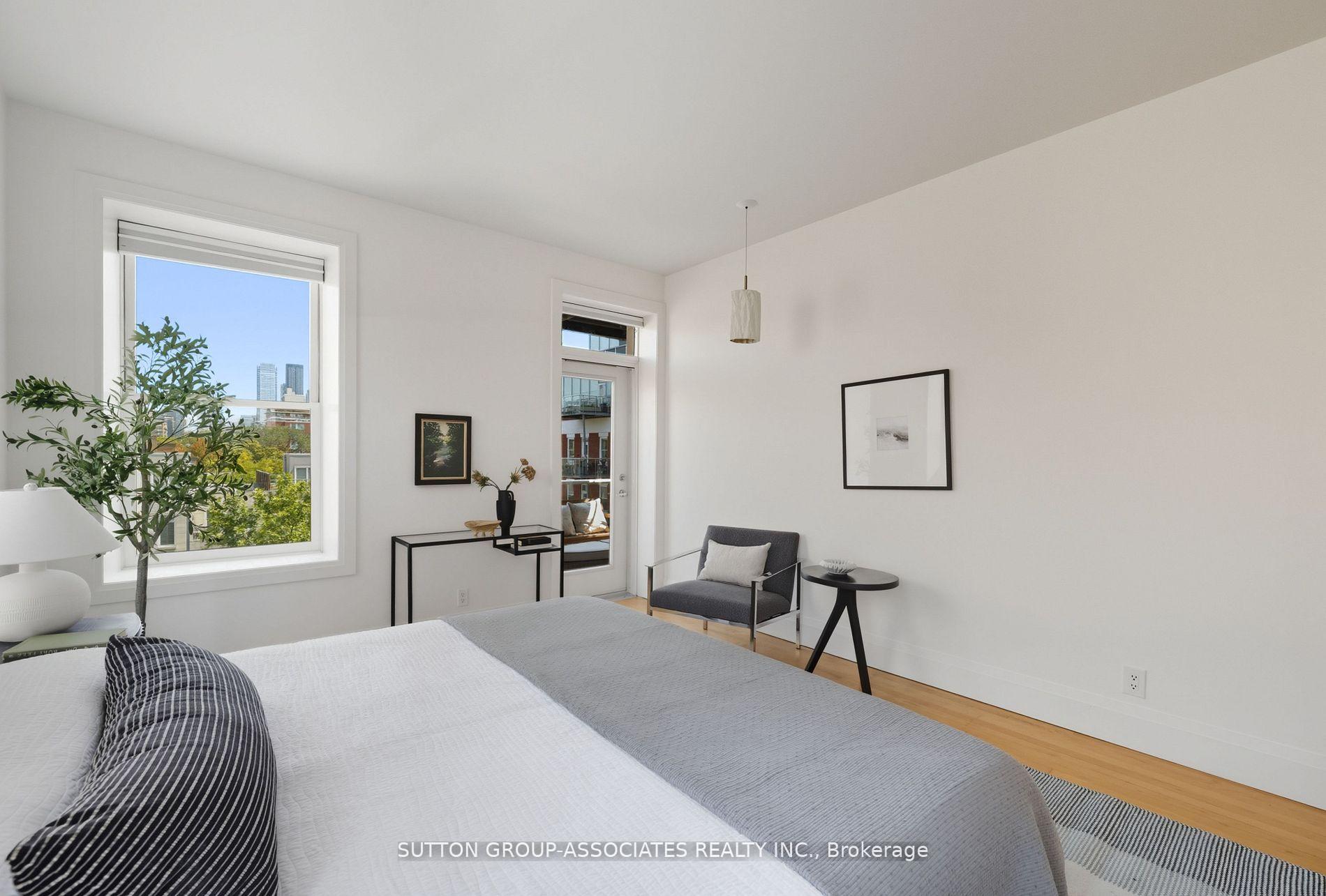 Photo 10 of Unit 408, 385 Brunswick Avenue, Toronto, The Annex — HOMEH