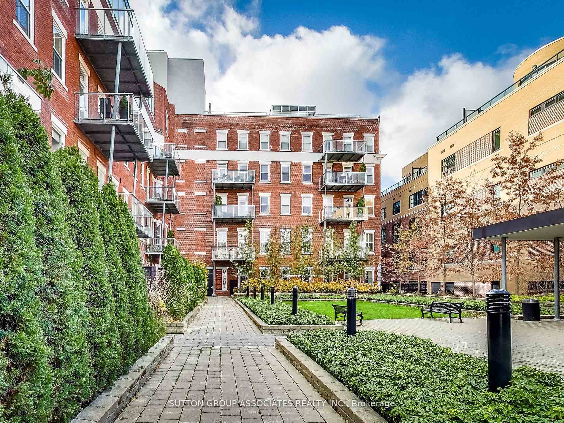 Photo 31 of Unit 408, 385 Brunswick Avenue, Toronto, The Annex — HOMEH