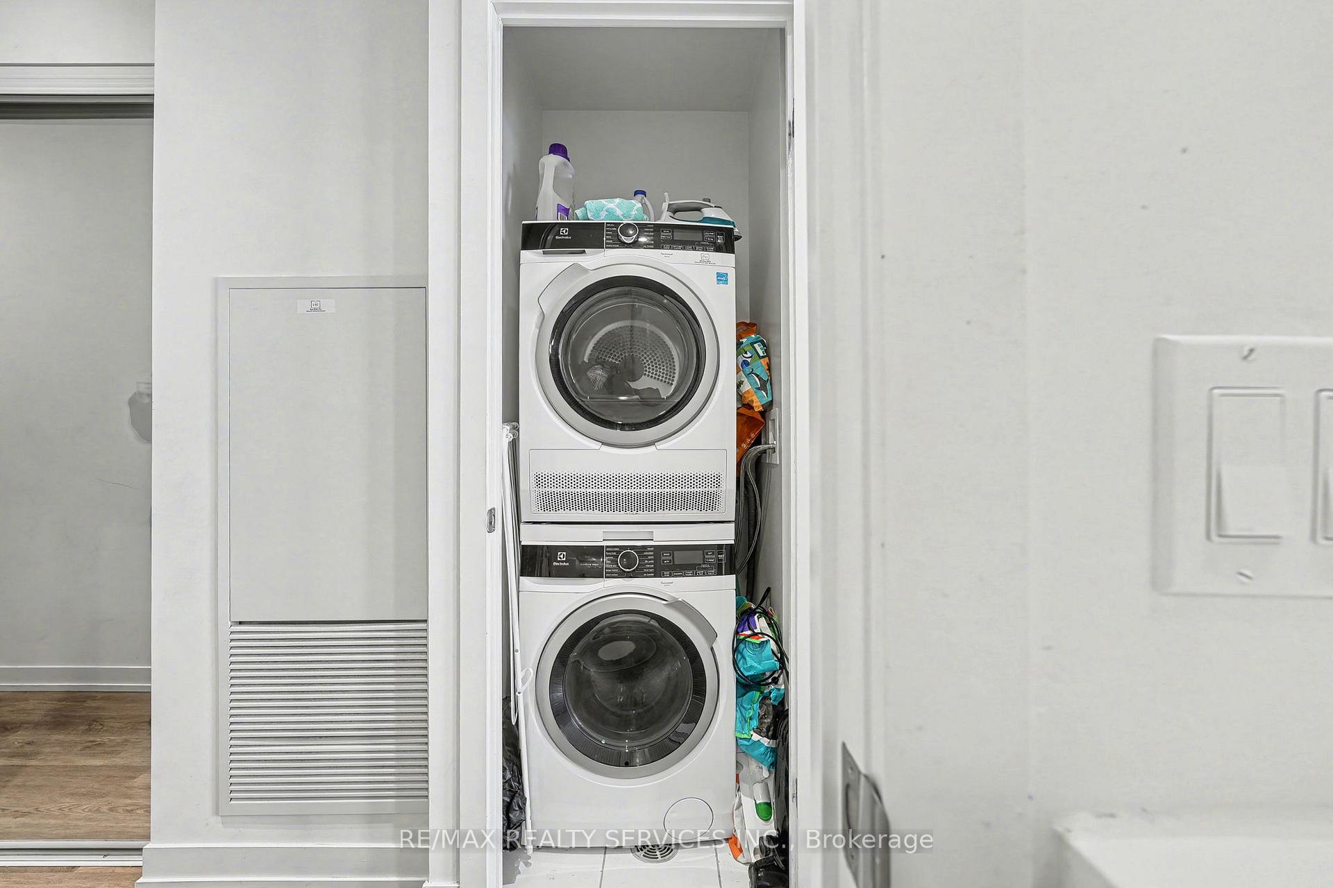Photo 16 of Unit 4105, 55 Cooper Street, Toronto, Waterfront Communities — HOMEH
