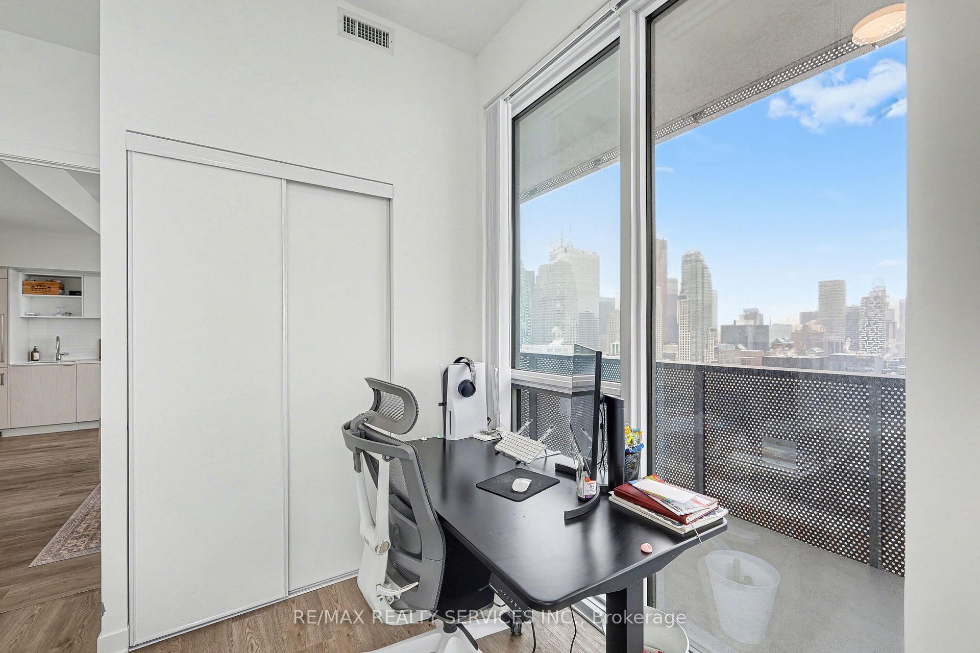 Photo 18 of Unit 4105, 55 Cooper Street, Toronto, Waterfront Communities — HOMEH