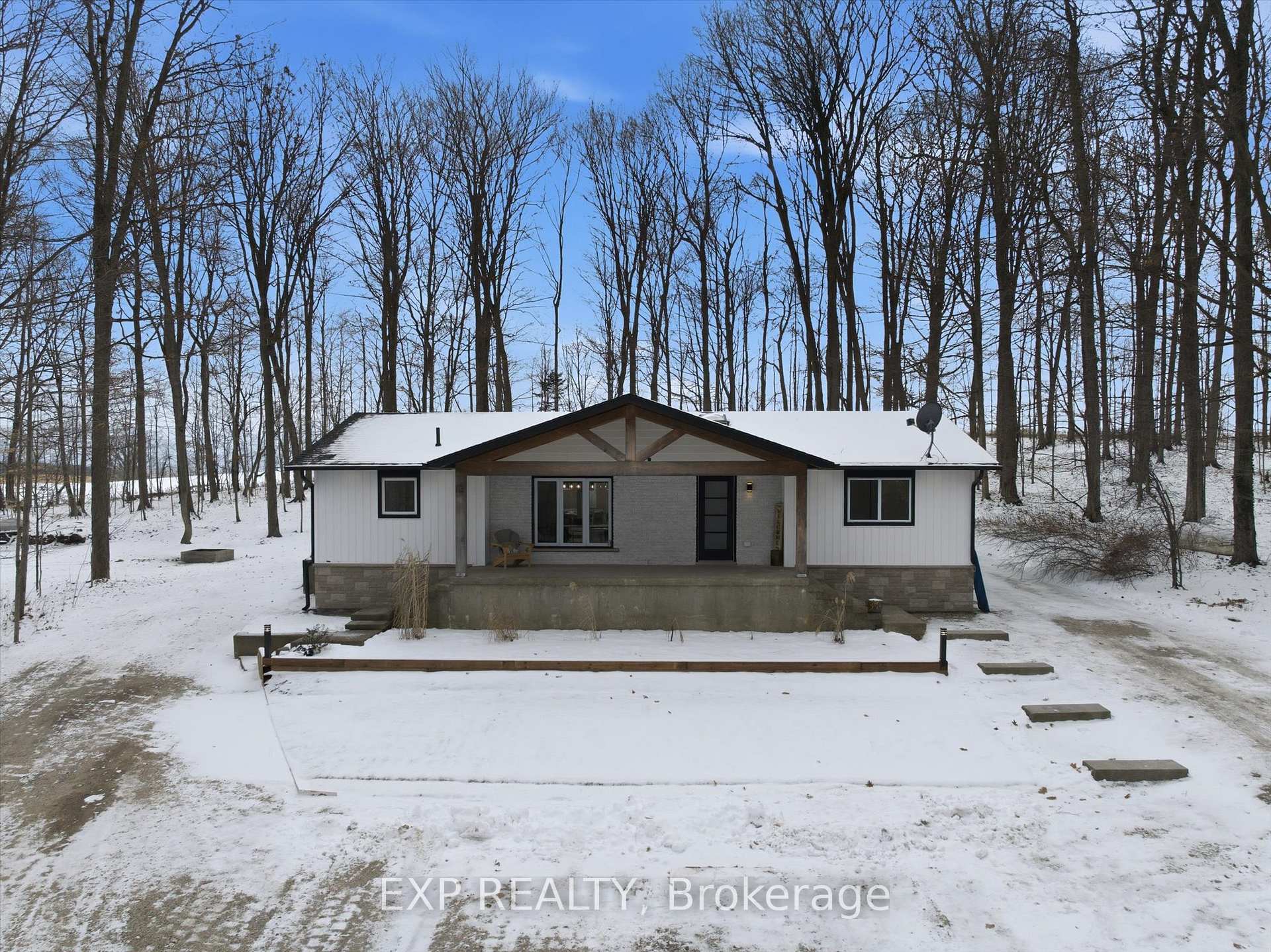 Photo 1 of 220 5th Line, Haldimand — HOMEH