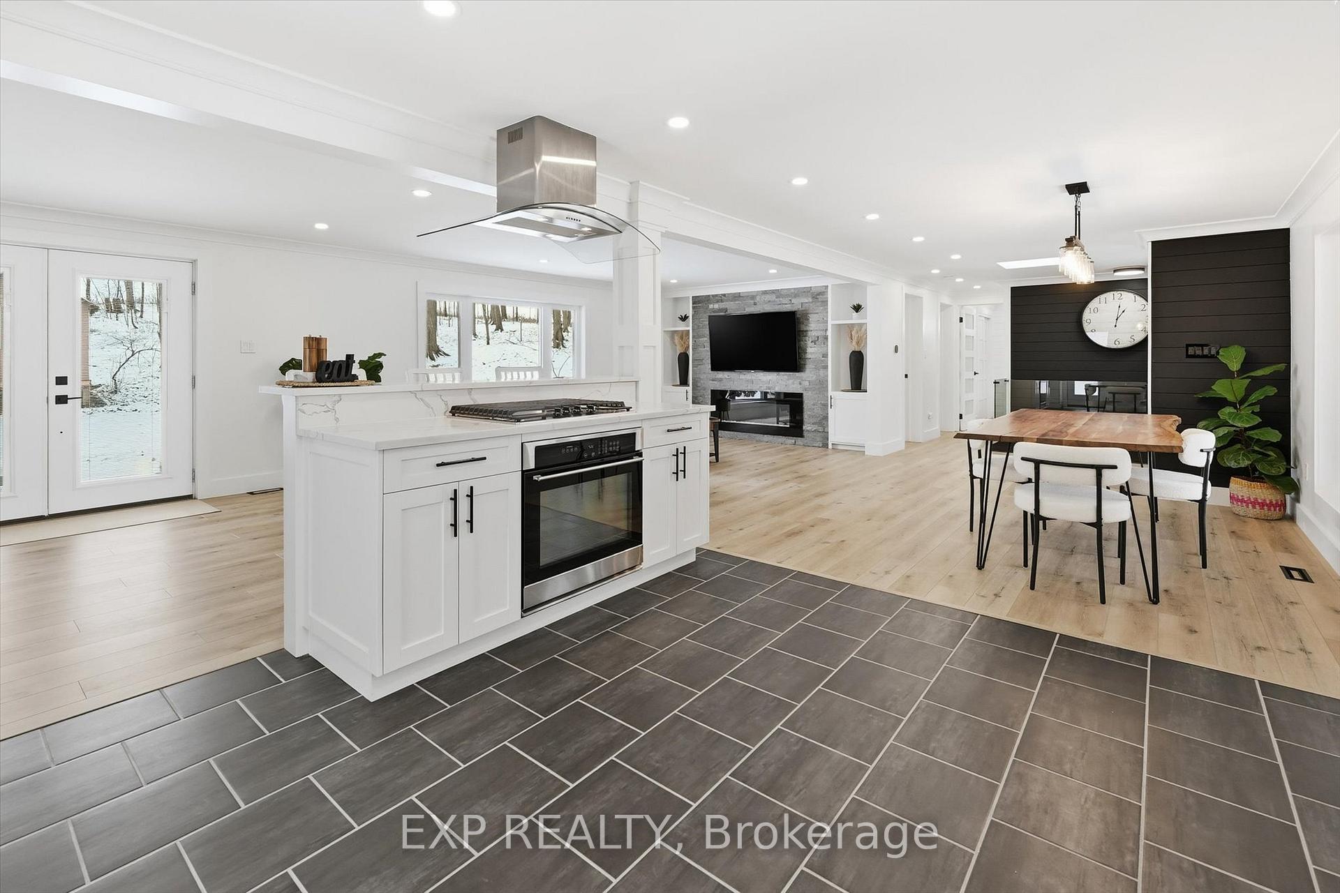 Photo 4 of 220 5th Line, Haldimand — HOMEH