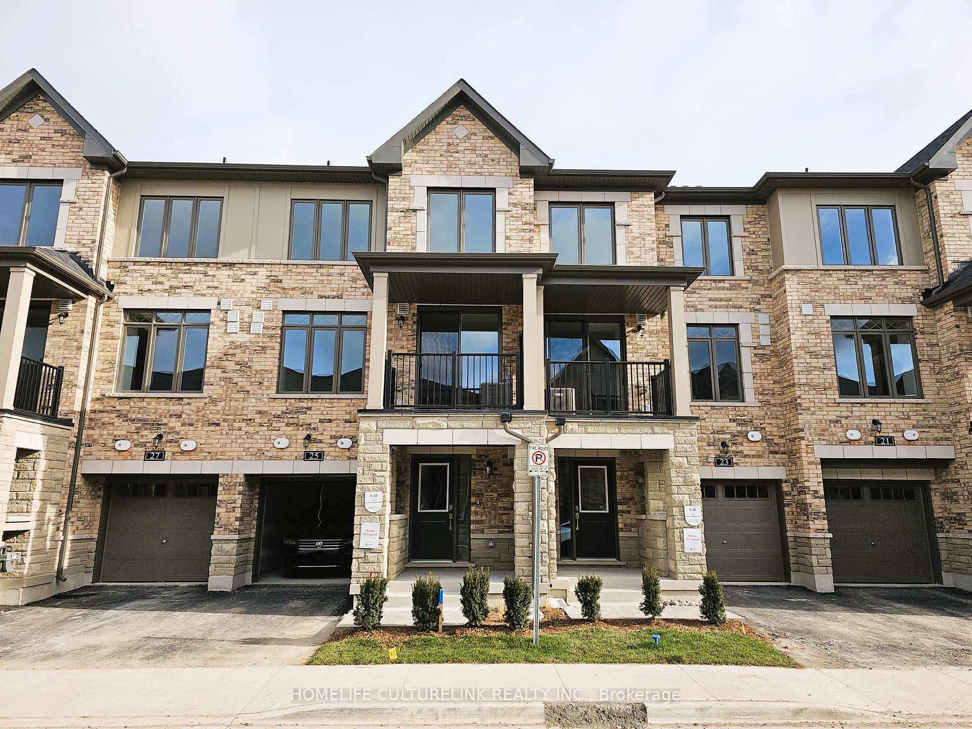 Photo 1 of 25 John Canning Way, Markham, Unionville — HOMEH