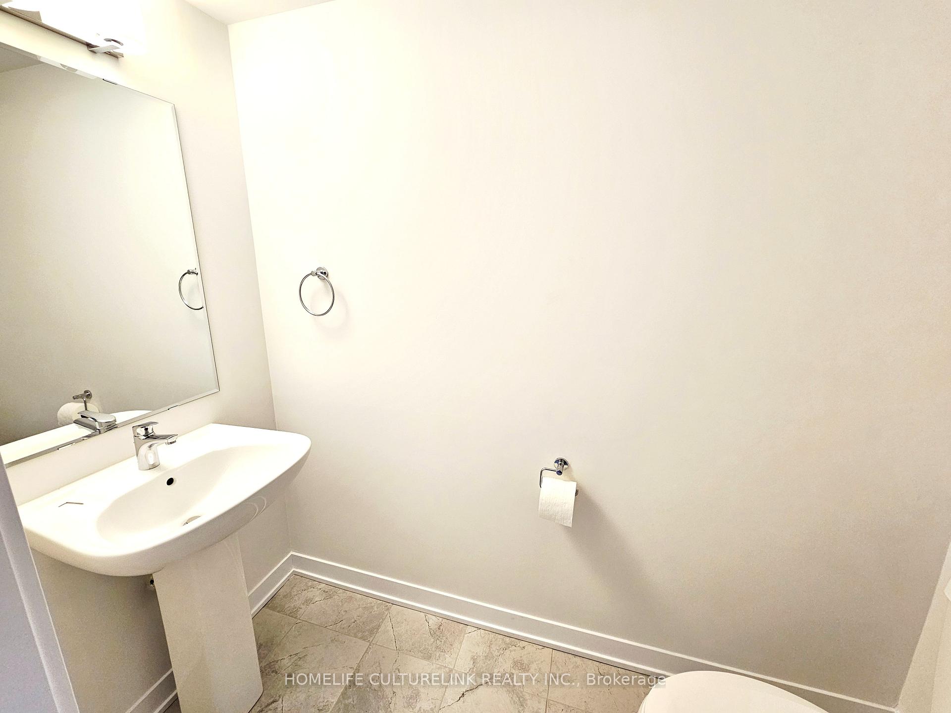 Photo 17 of 25 John Canning Way, Markham, Unionville — HOMEH