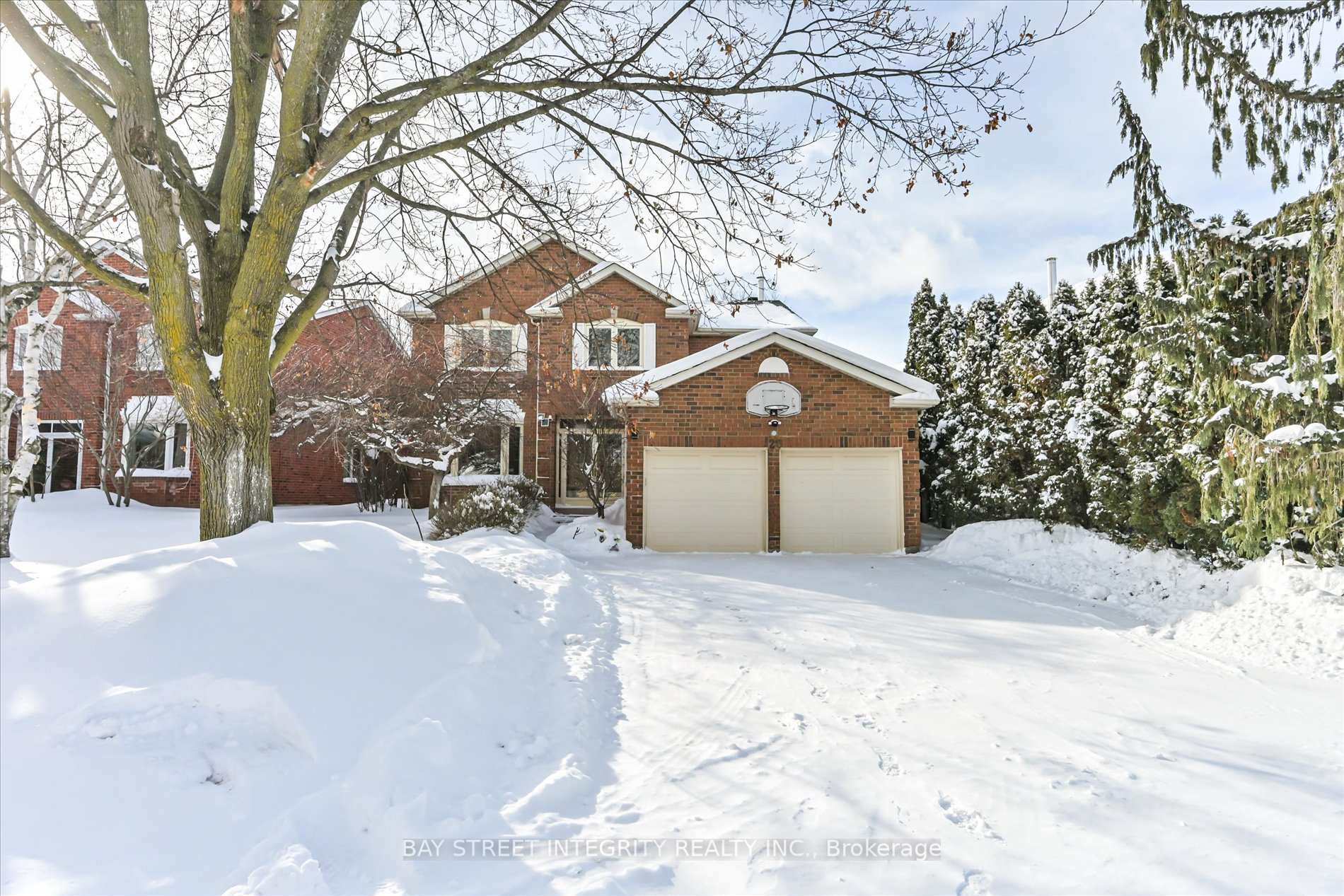 Photo 1 of 28 Carnforth Drive, Markham, Unionville — HOMEH