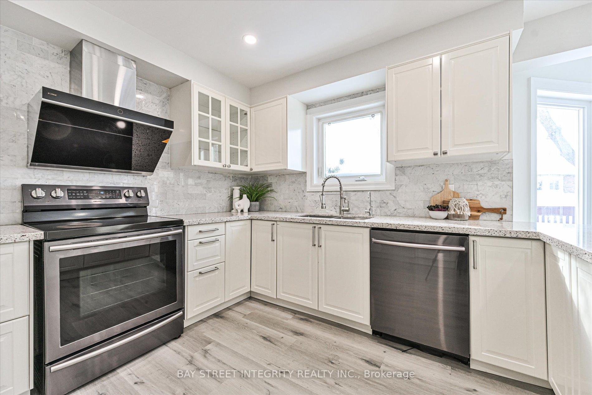 Photo 20 of 28 Carnforth Drive, Markham, Unionville — HOMEH