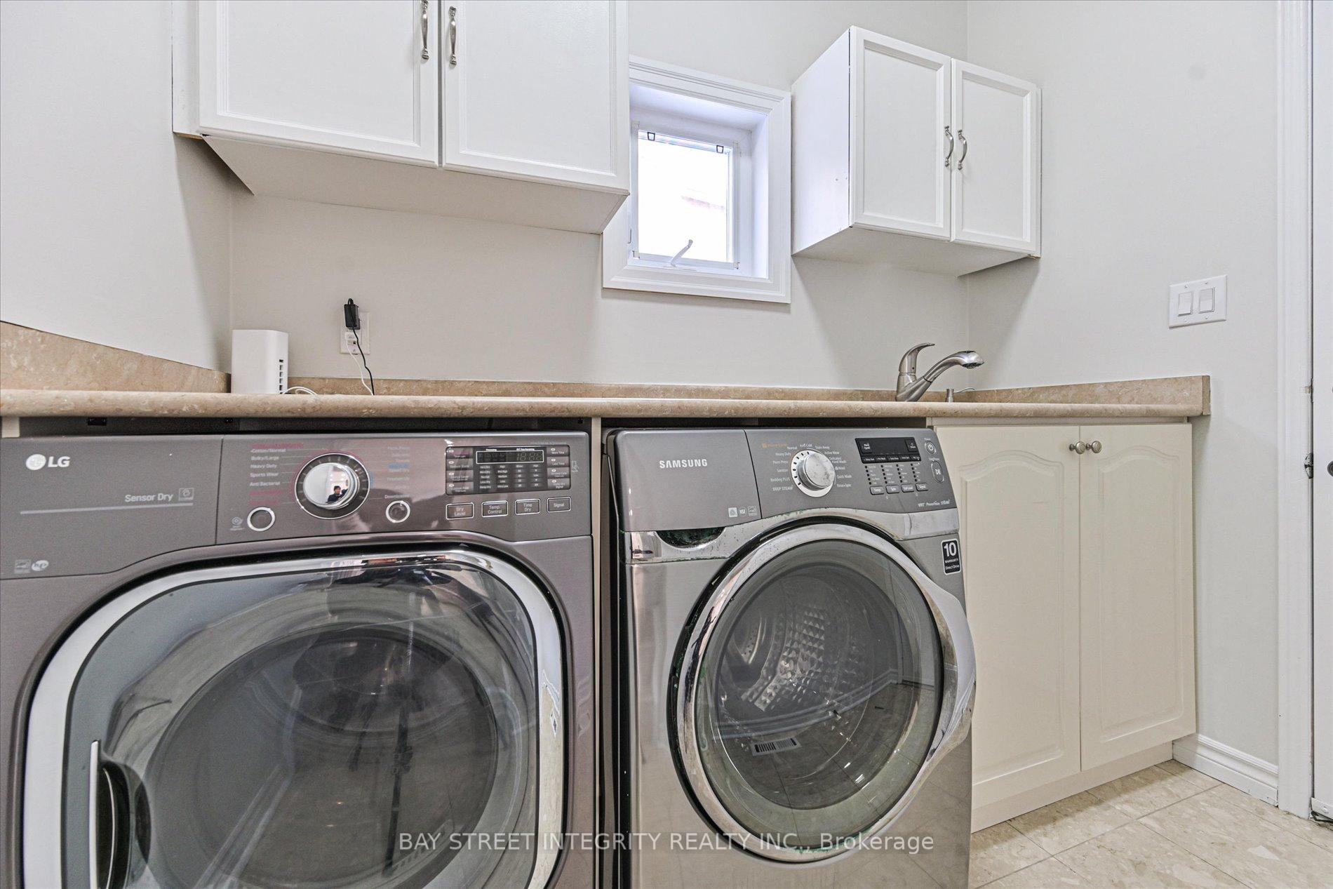 Photo 12 of 28 Carnforth Drive, Markham, Unionville — HOMEH