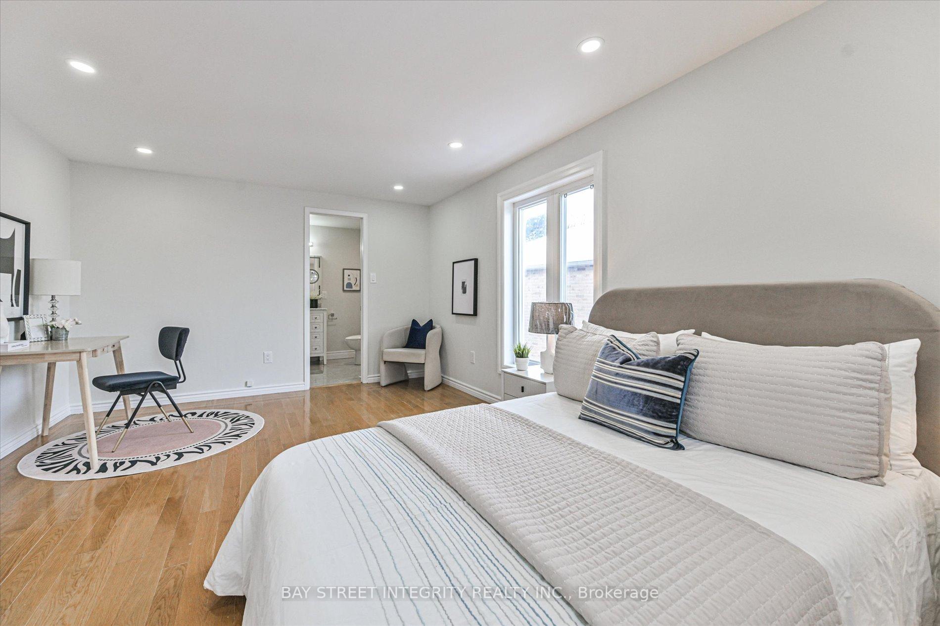 Photo 18 of 28 Carnforth Drive, Markham, Unionville — HOMEH