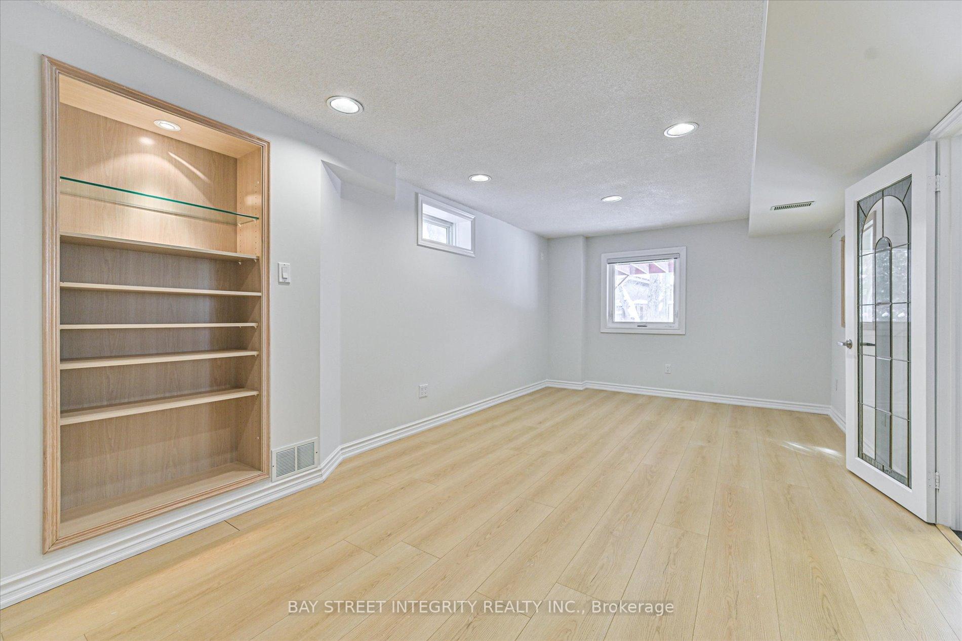 Photo 44 of 28 Carnforth Drive, Markham, Unionville — HOMEH