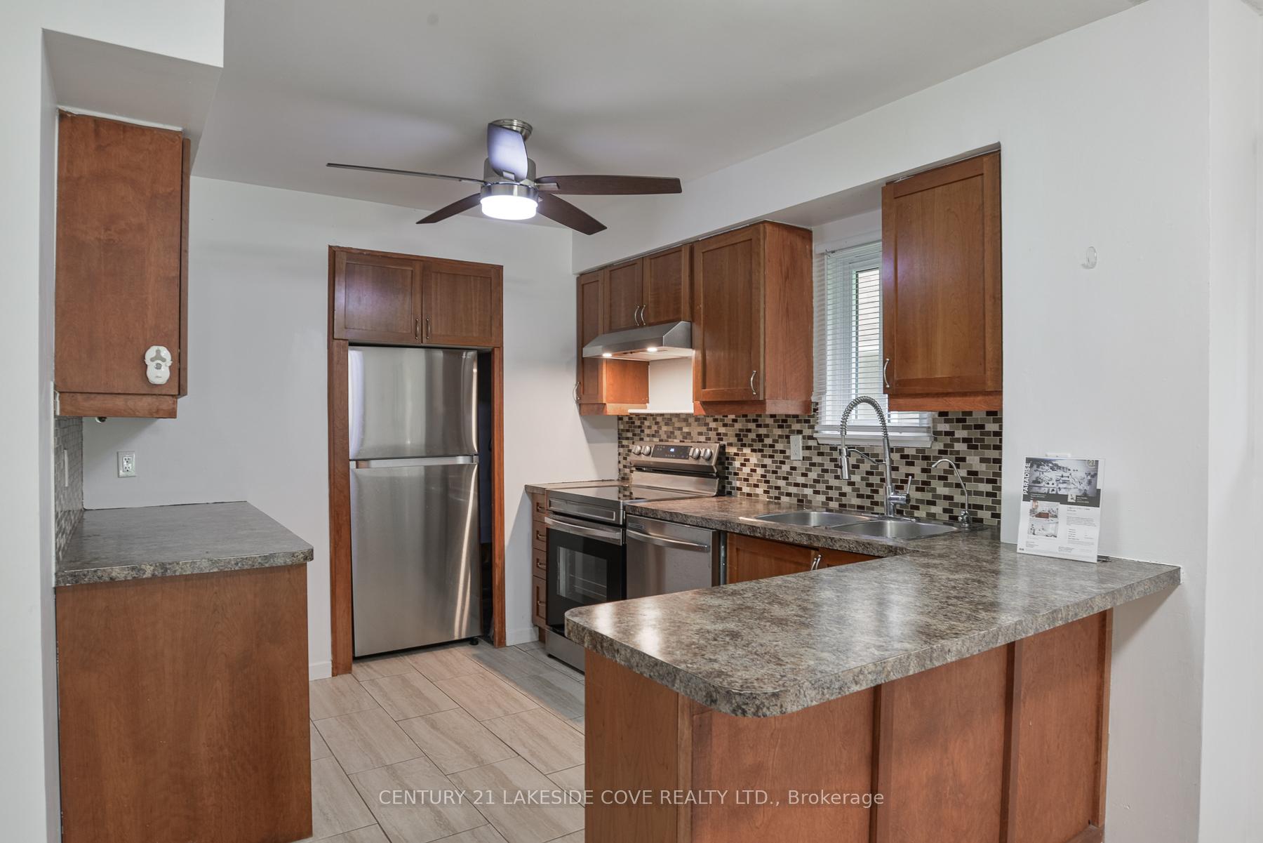 Photo 7 of Unit 5, 4 Paradise Boulevard, Ramara, Rural Ramara — HOMEH