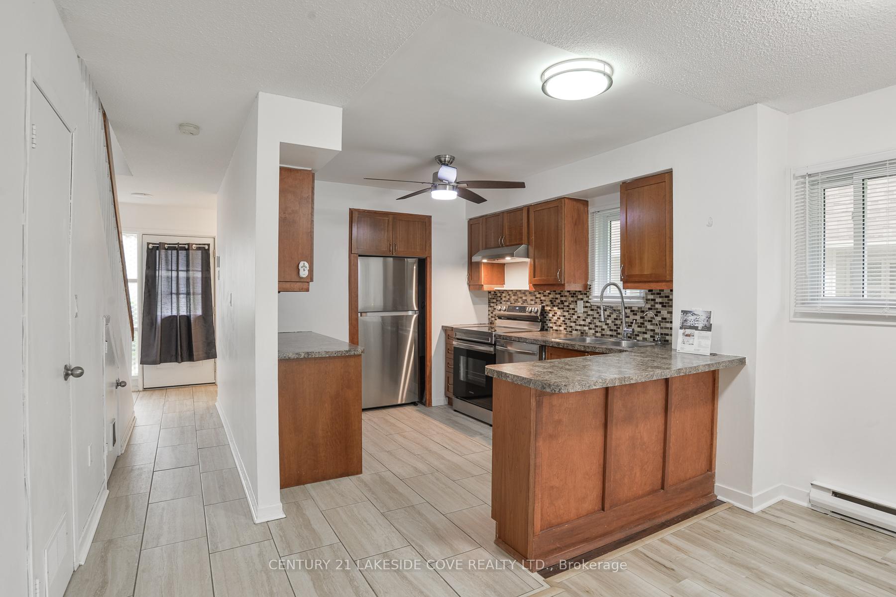 Photo 4 of Unit 5, 4 Paradise Boulevard, Ramara, Rural Ramara — HOMEH