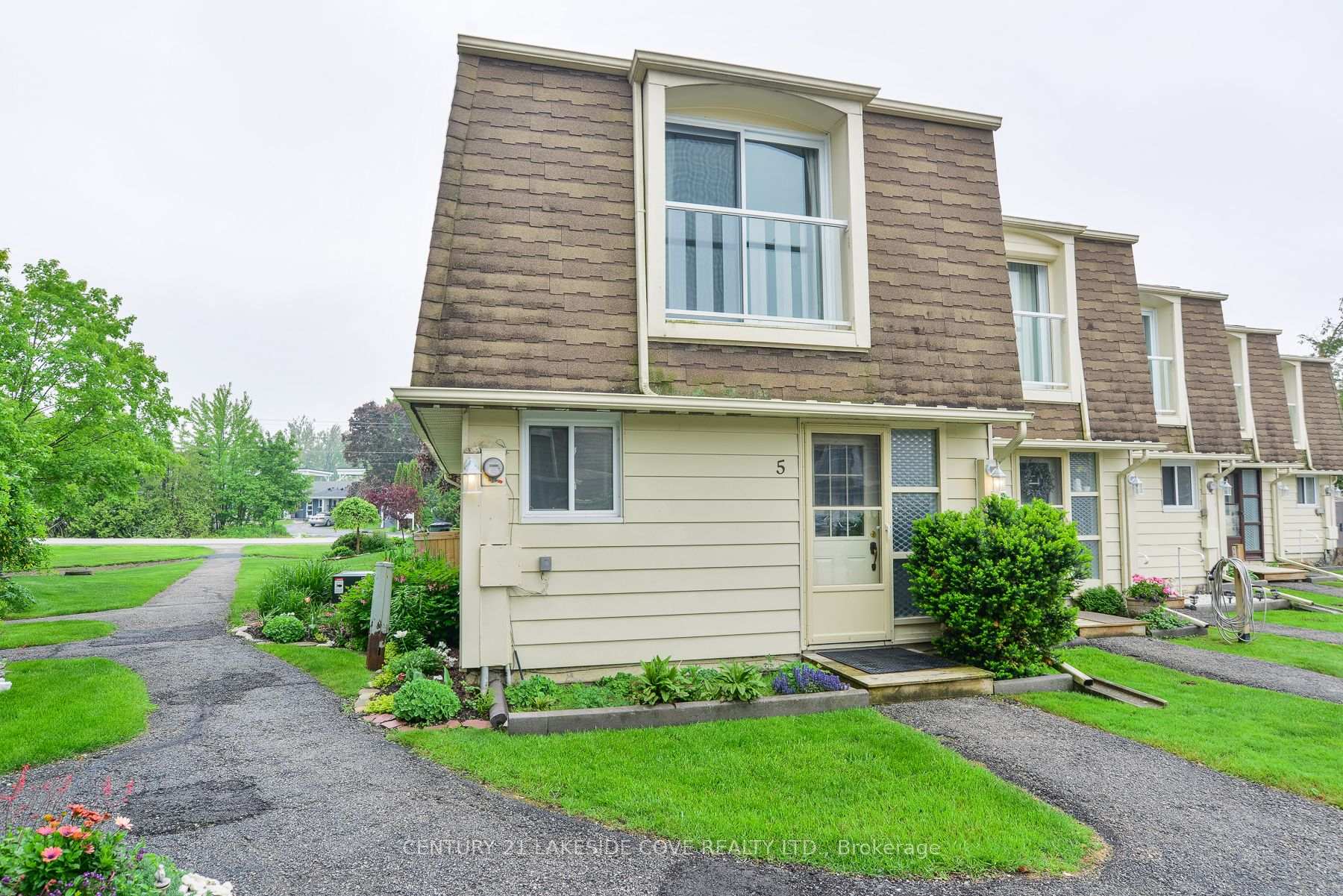 Photo 33 of Unit 5, 4 Paradise Boulevard, Ramara, Rural Ramara — HOMEH