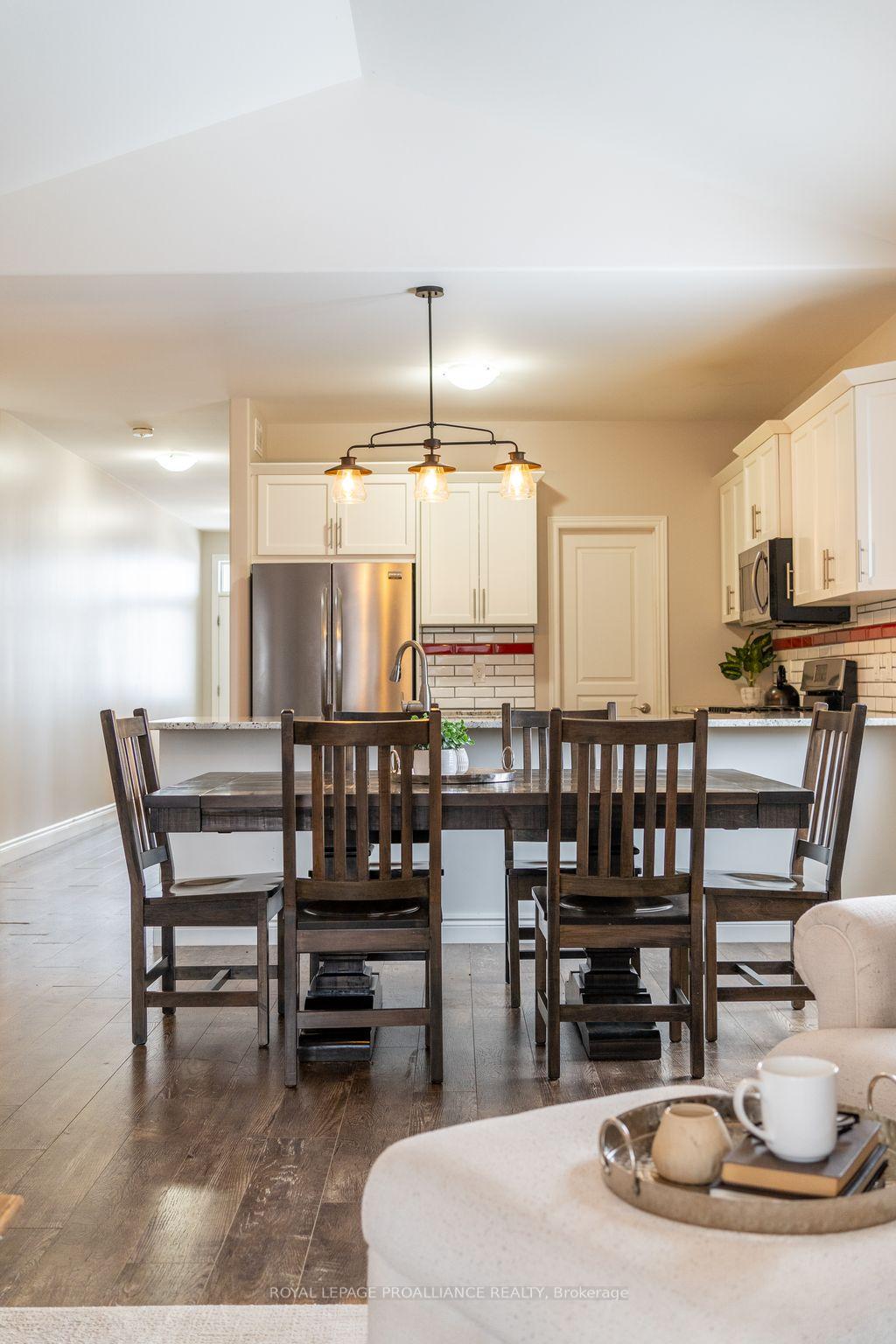Photo 11 of 79 Glenview Crescent, Belleville, Belleville Ward — HOMEH